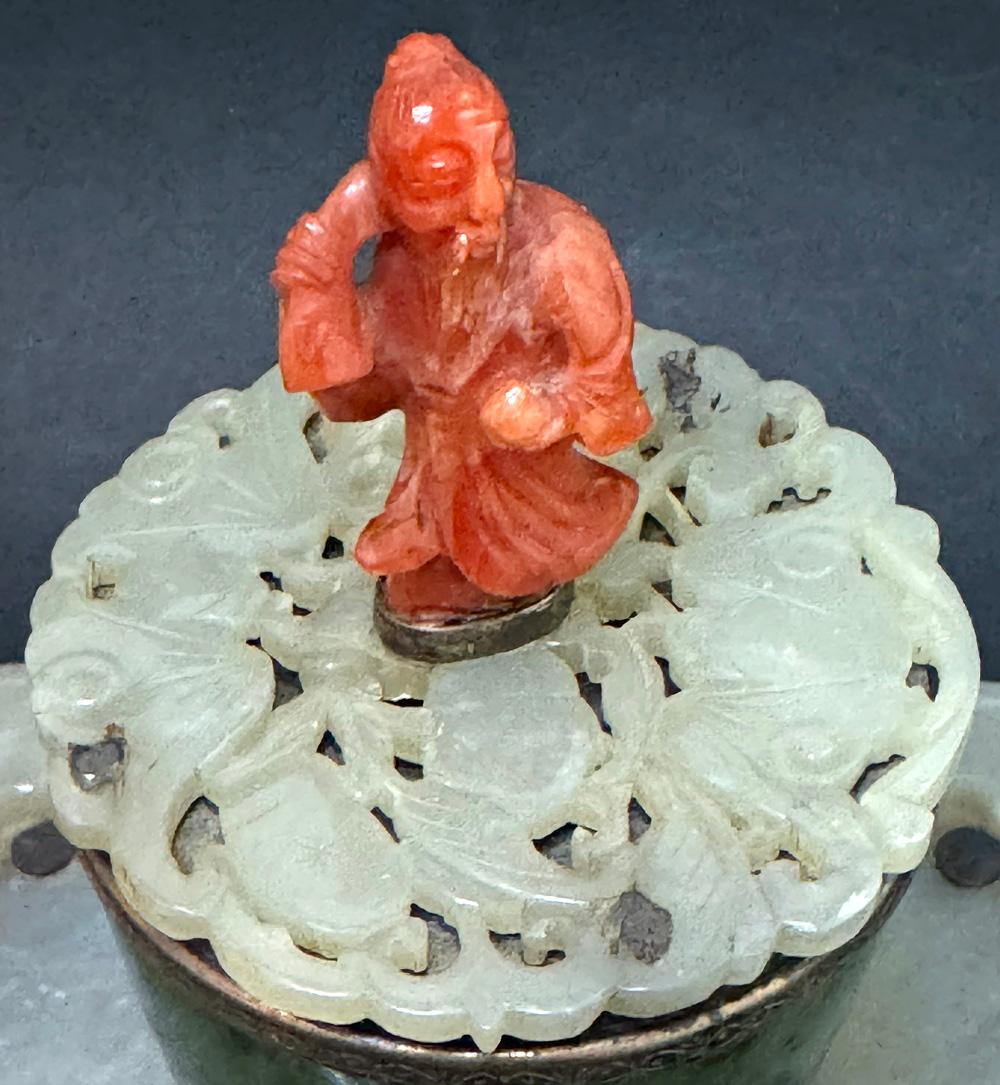 Tintenfass mit chinesischer Jade und Karneol und Silberfassungen von Edward Farmer, 1920er Jahre (Art déco) im Angebot