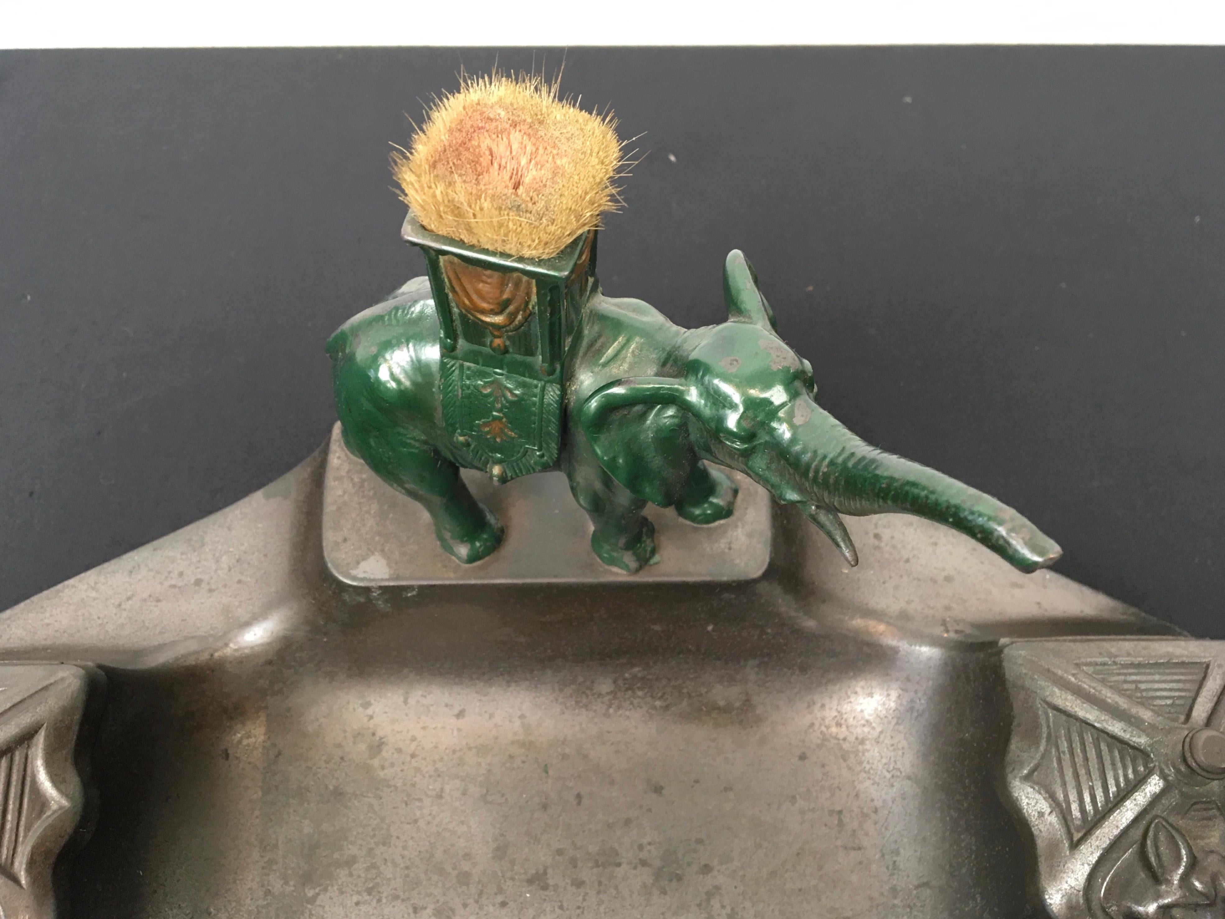 Inkwell with Elephant, 1930s In Good Condition For Sale In Antwerp, BE
