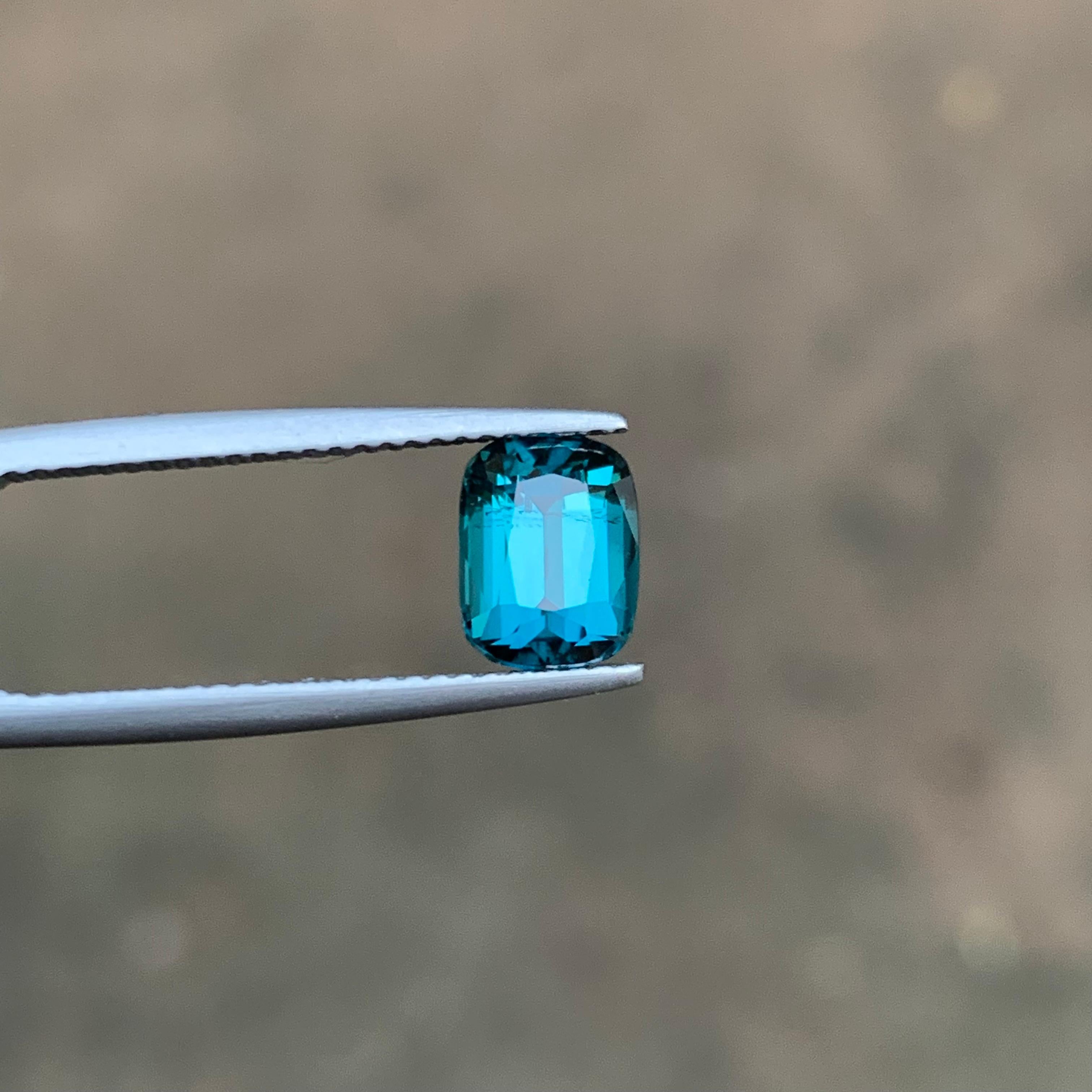 Inky Blue Natural Tourmaline Ring Loose Gemstone 1.90Ct Cushion Cut for Jewelry For Sale 5