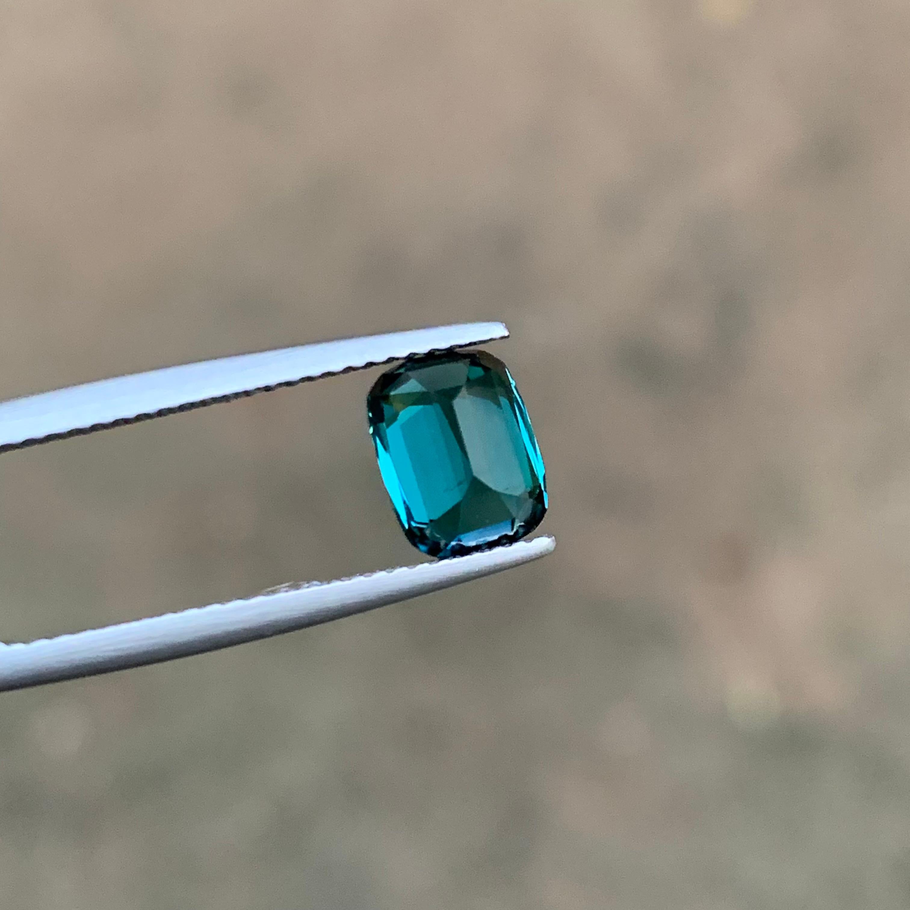 Inky Blue Natural Tourmaline Ring Loose Gemstone 1.90Ct Cushion Cut for Jewelry For Sale 7