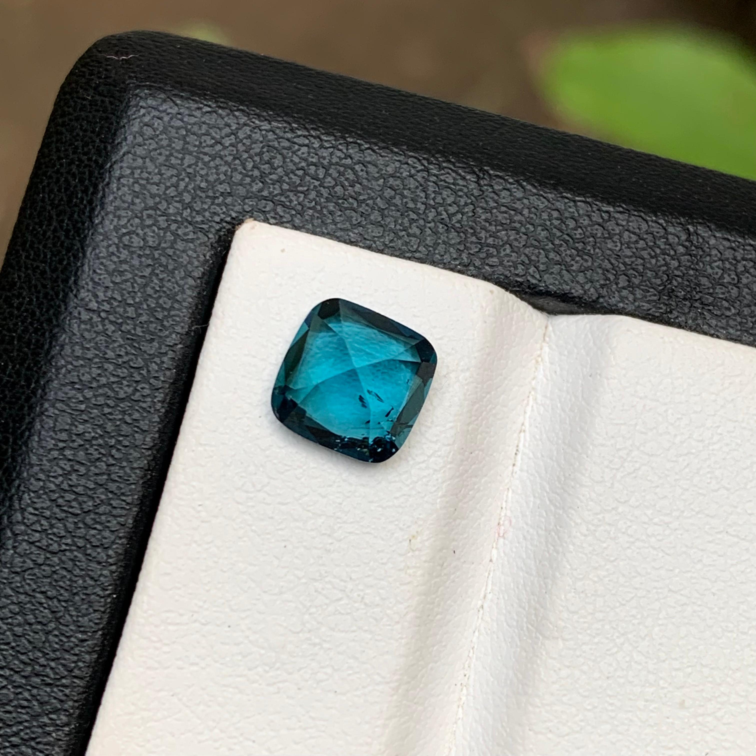 Inky Blue Natural Tourmaline Ring Loose Gemstone 2 Carat Square Cushion-Jewelry In New Condition In Peshawar, PK