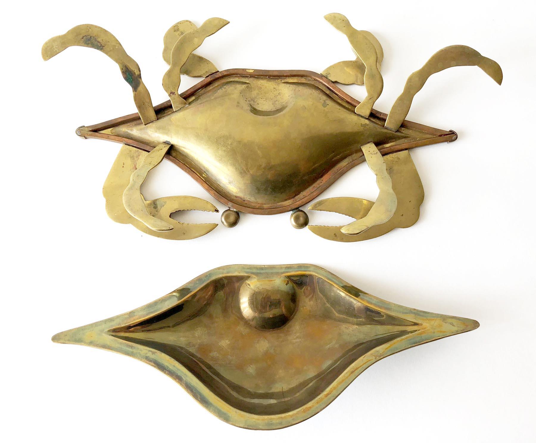 Mexican Modernist Inlaid Abalone Shell Brass Covered Crab Tray In Good Condition In Palm Springs, CA
