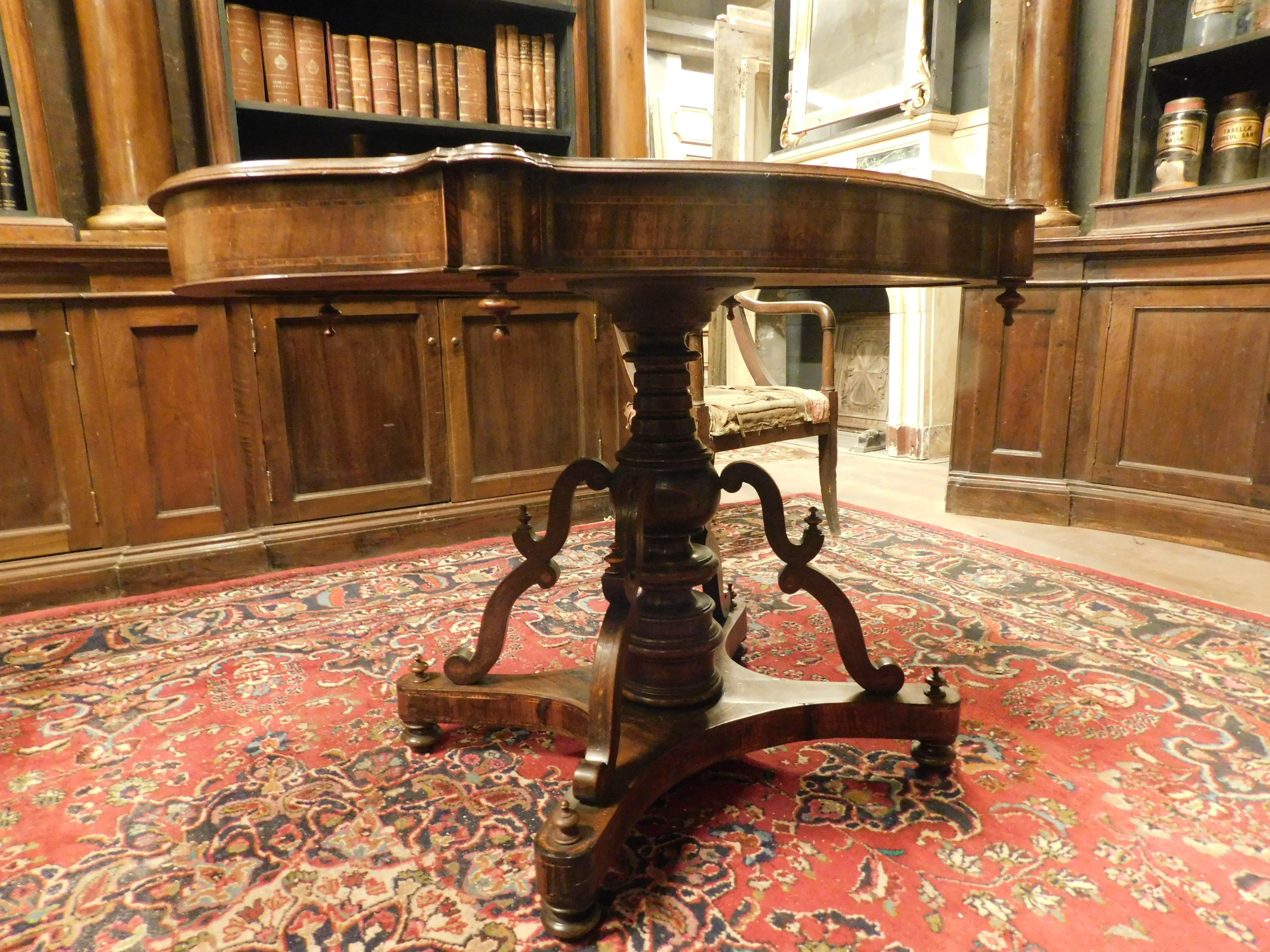 19th Century Inlaid and Carved Walnut Coffee Table, 1840 Italy For Sale
