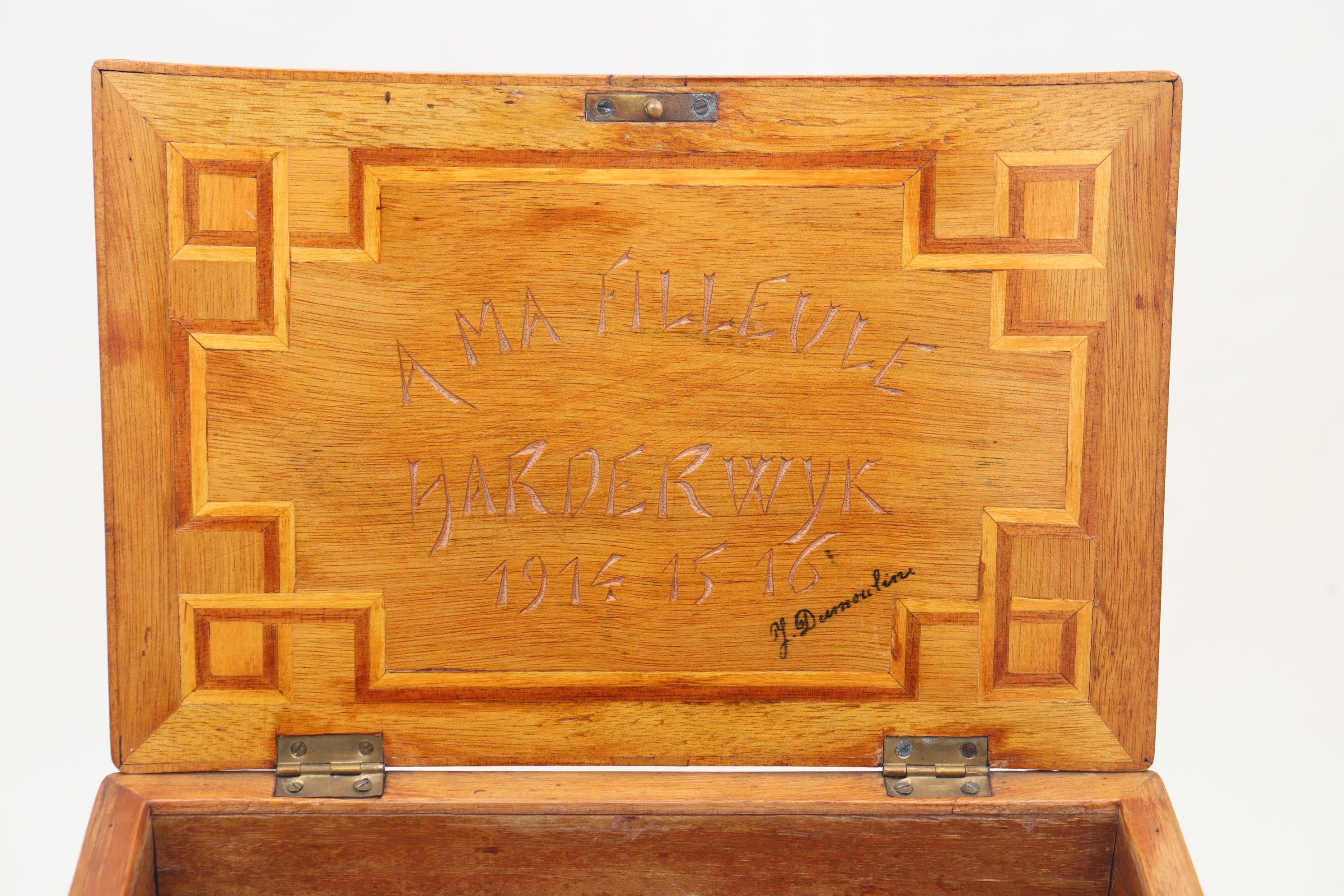Dutch Inlaid box made in Harderwijk internment camp during WW1 For Sale