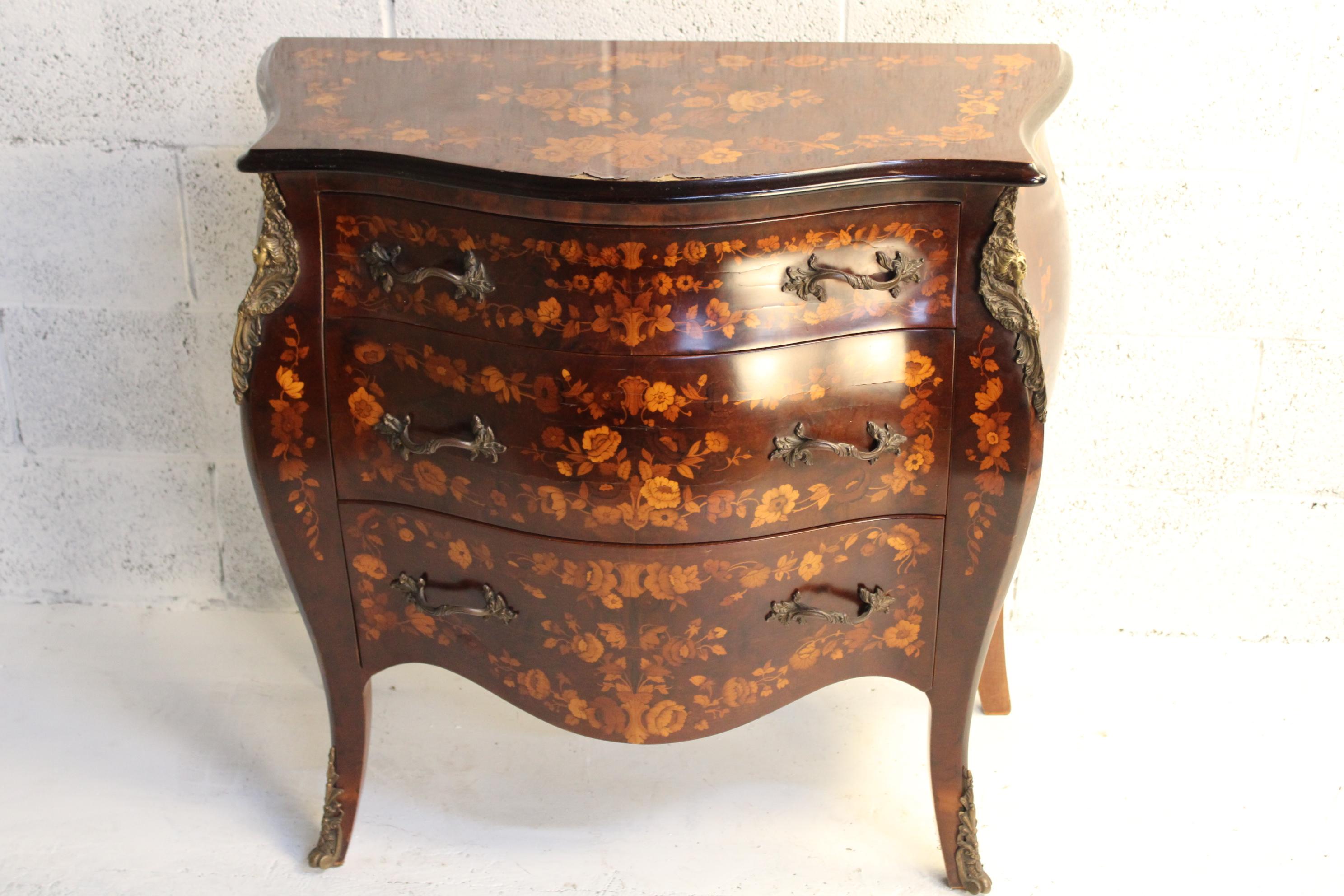 French Early XX. Century Louis XVI Style Marquetry Chest of Drawers circa 1920 France