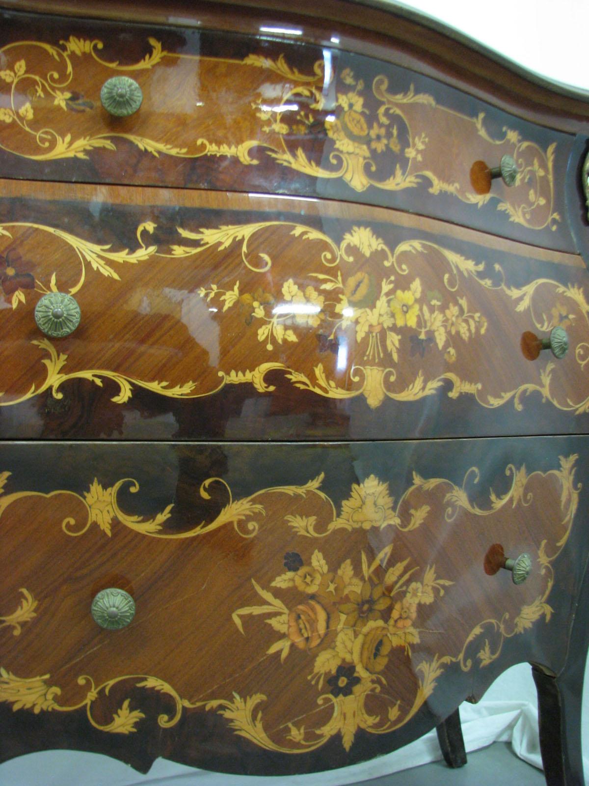 Inlaid Chest of Drawers in Rococo Style, 20th Century For Sale 4