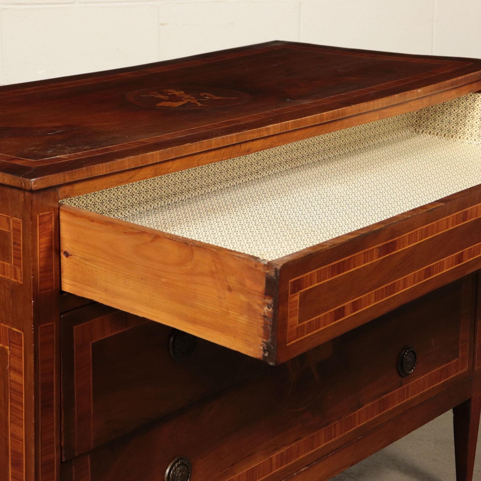 Inlaid Chest of Drawers, Walnut, Italy, 18th-19th Century In Fair Condition In Milano, IT