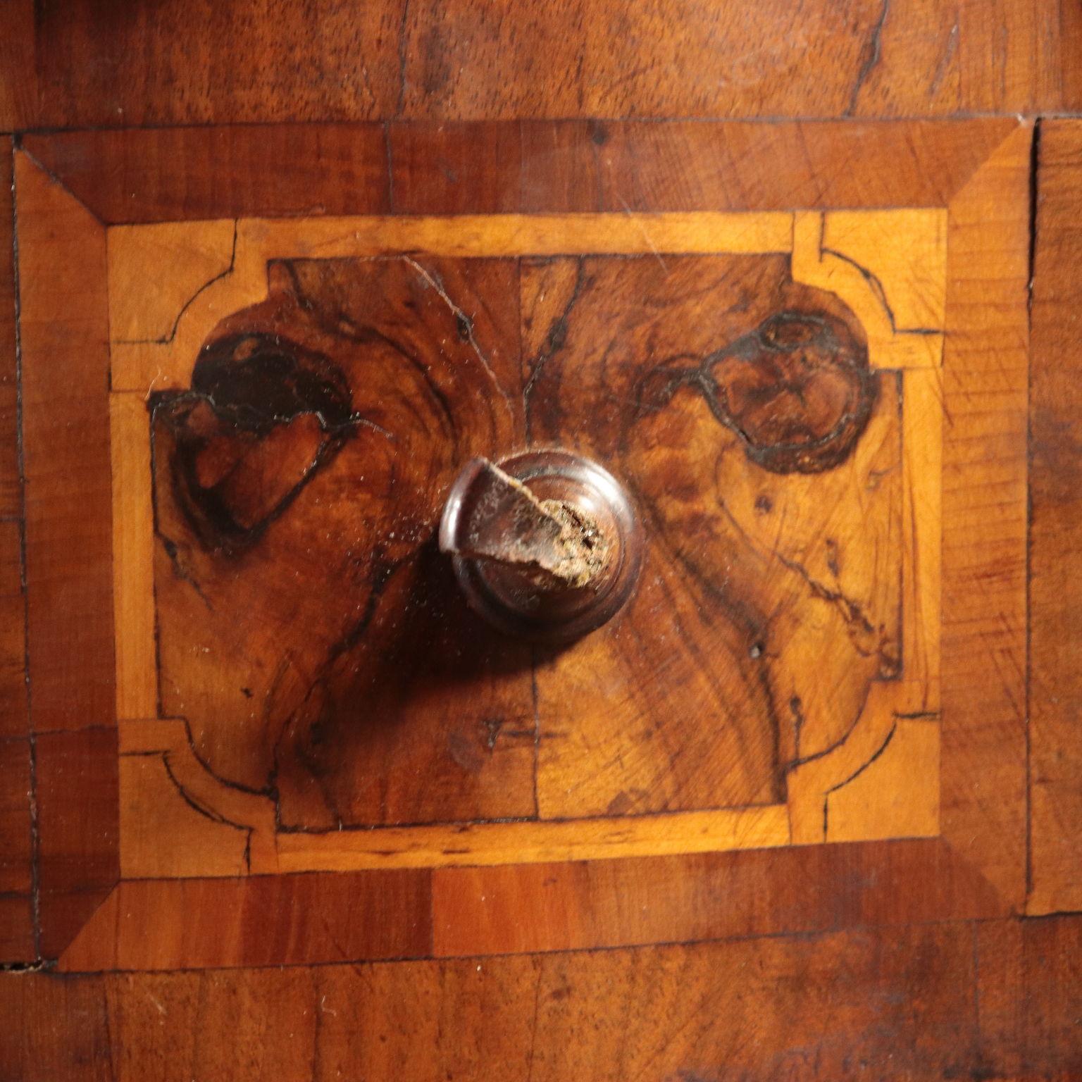 Inlaid Drop-Leaf Secretaire Fir Walnut Slab Veneer, Italy, 18th Century For Sale 4