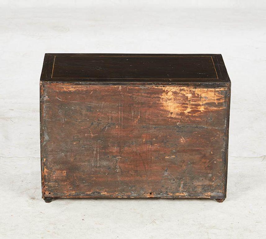 Meuble de table en ébène marqueté en vente 6