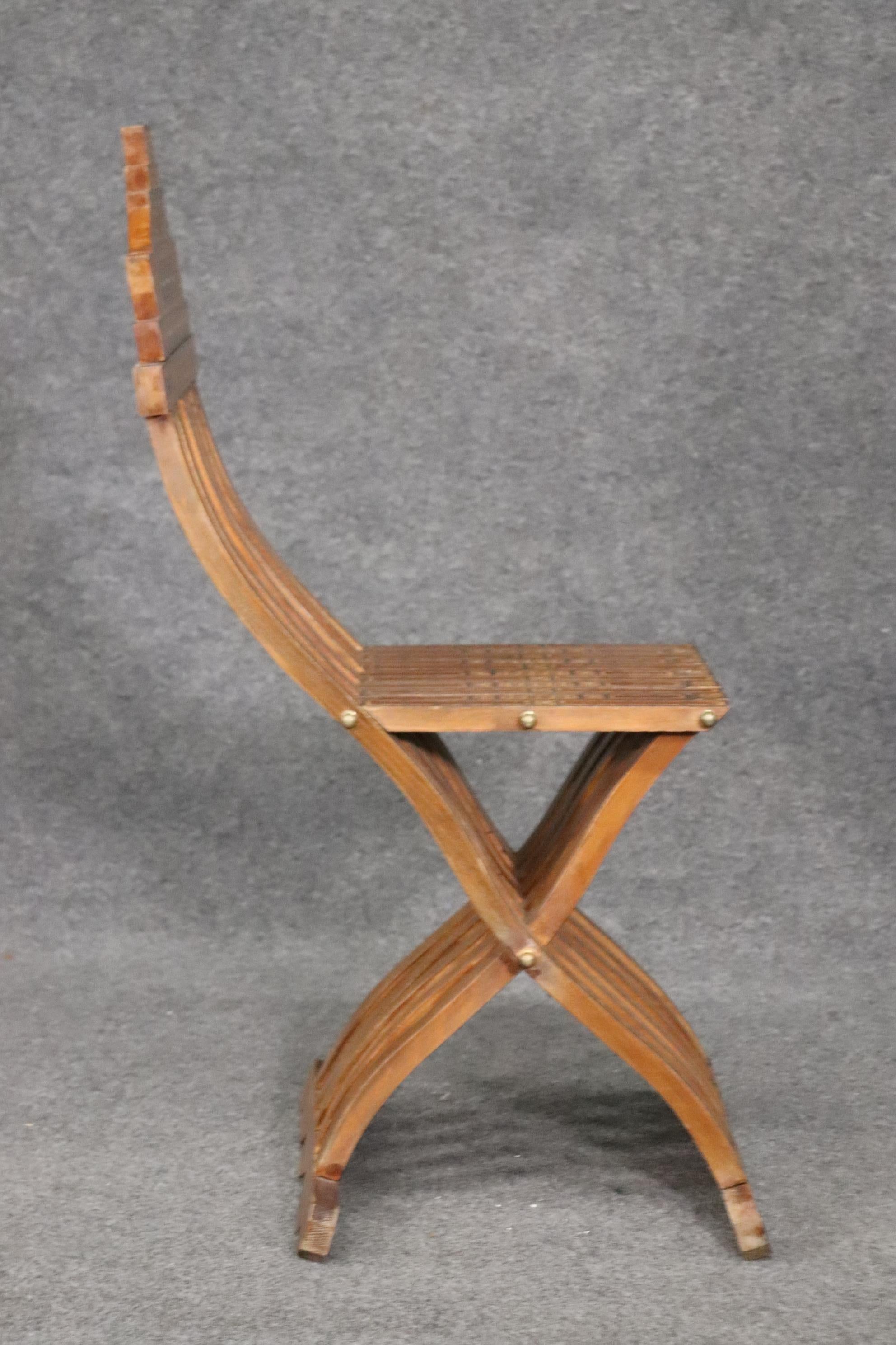 Inlaid Folding Syrian Decorative Chair In Good Condition For Sale In Swedesboro, NJ