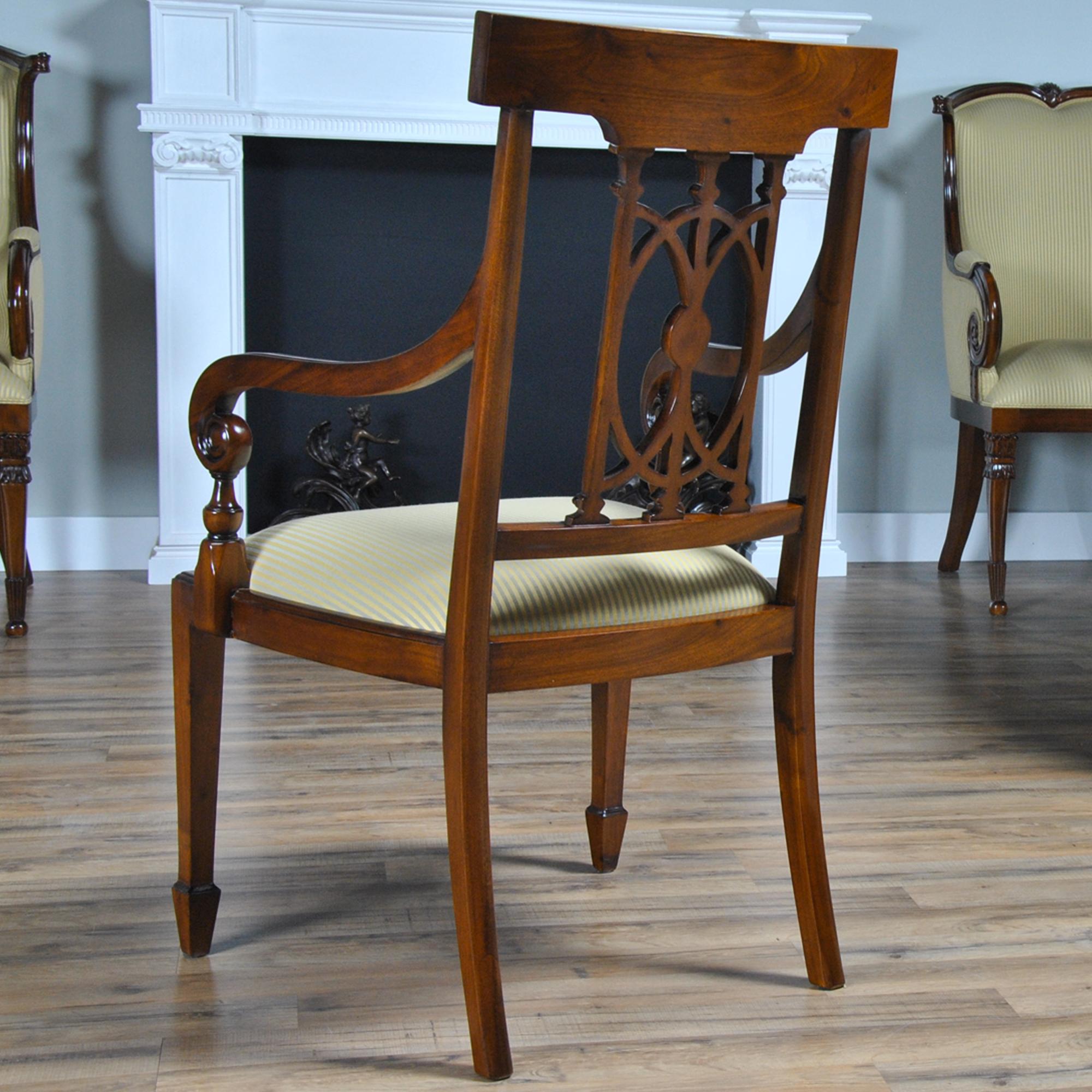 Inlaid Hepplewhite Chairs, Set of 10 For Sale 4