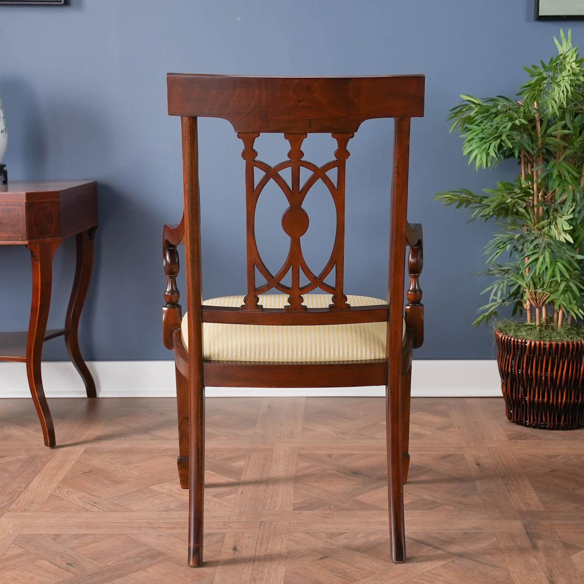 Hepplewhite-Stühle mit Intarsien, 10er-Set im Zustand „Neu“ im Angebot in Annville, PA