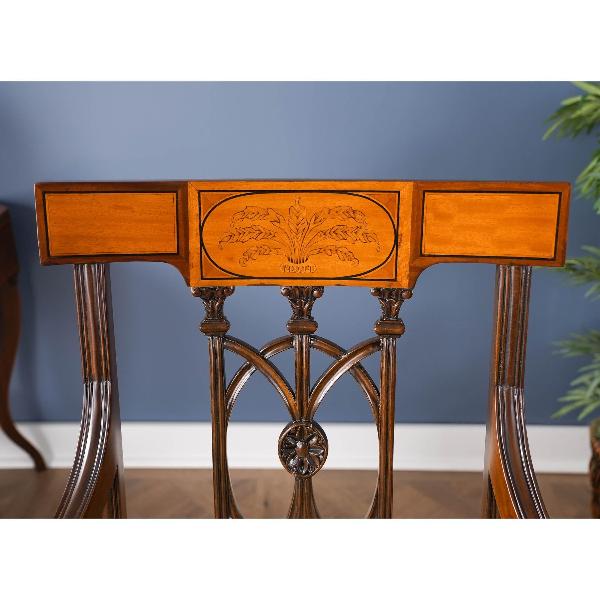 Hepplewhite-Stühle mit Intarsien, 10er-Set (Stoff) im Angebot