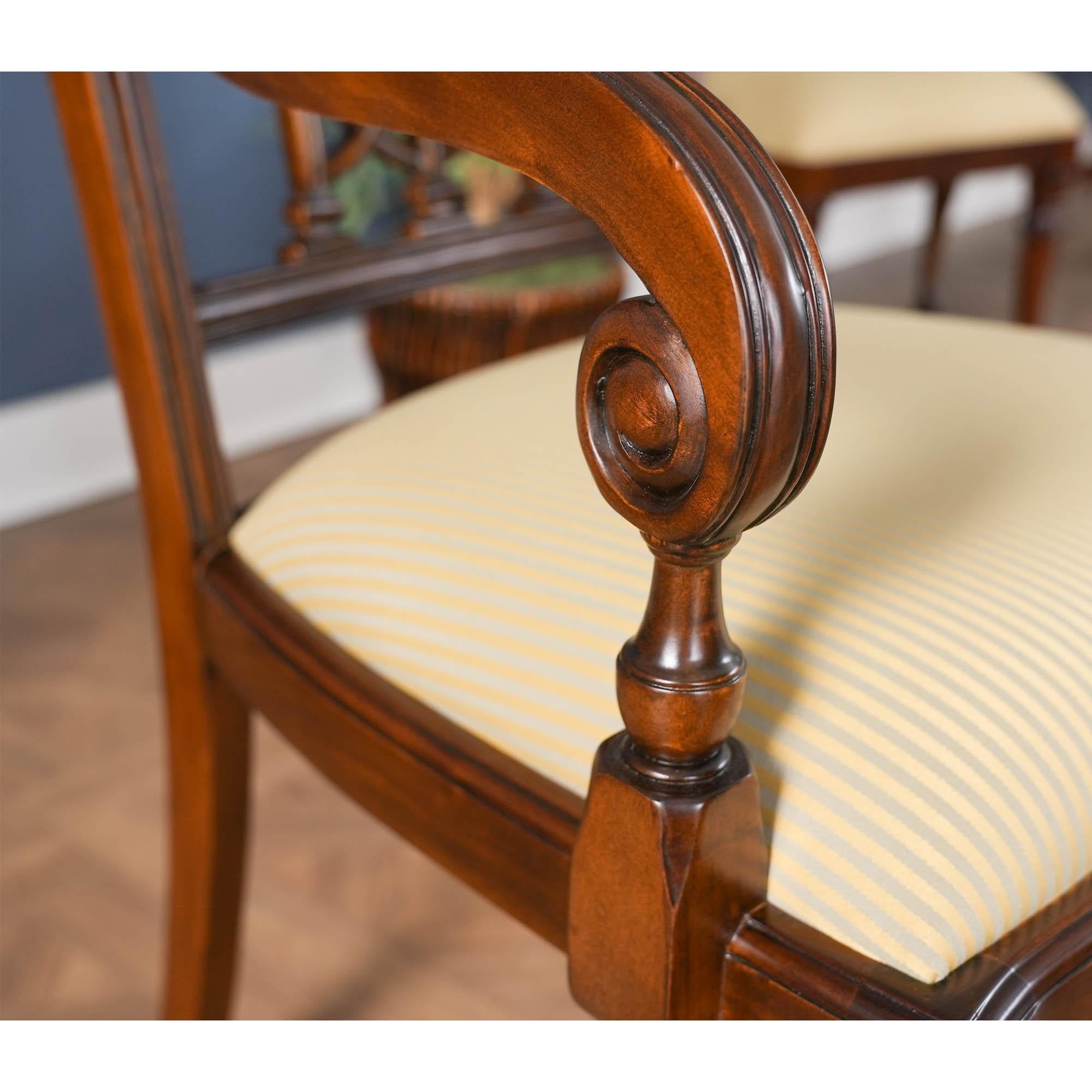 Hepplewhite-Stühle mit Intarsien, 10er-Set im Angebot 3