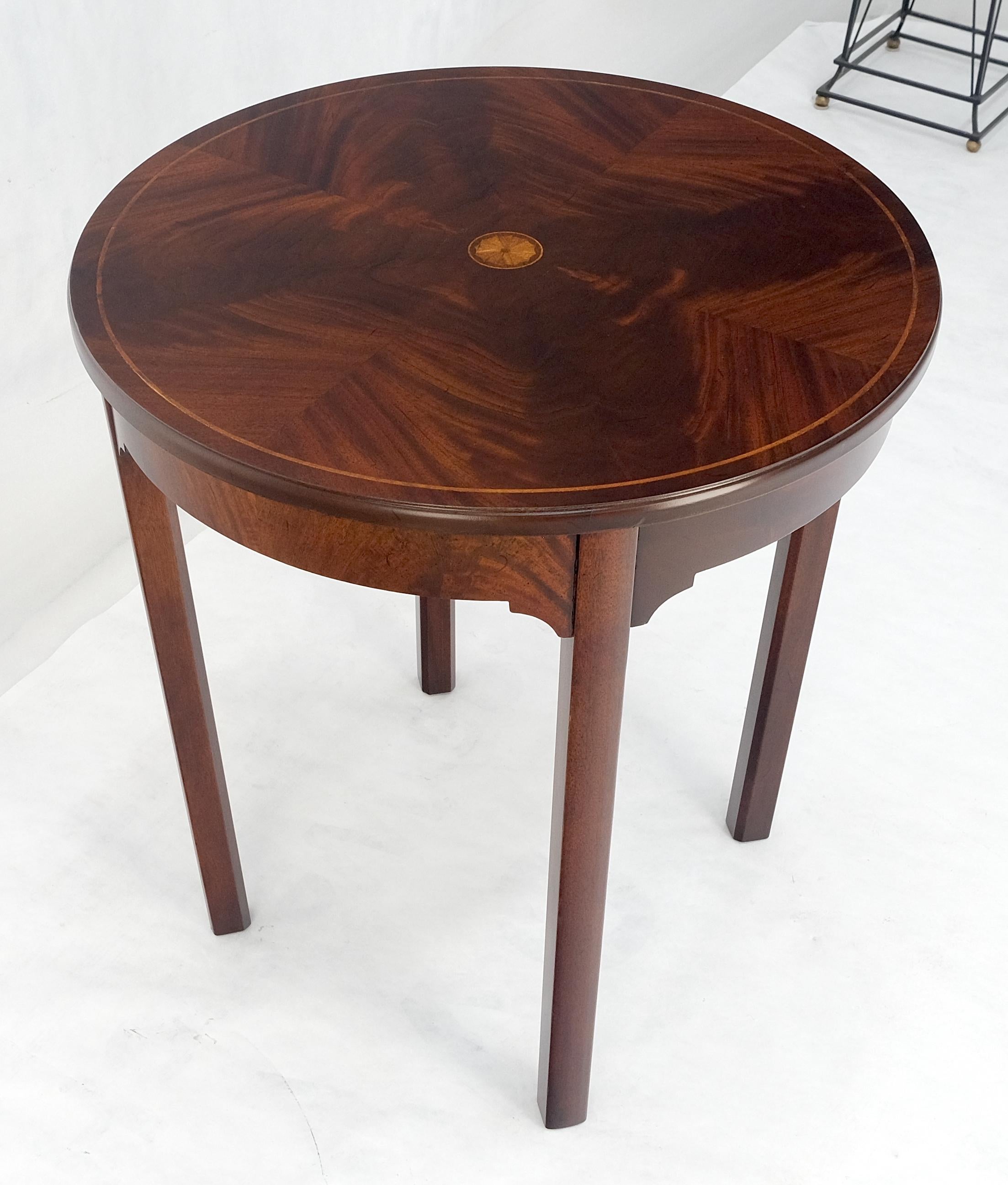 Table d'appoint à lampe à plateau rond 26