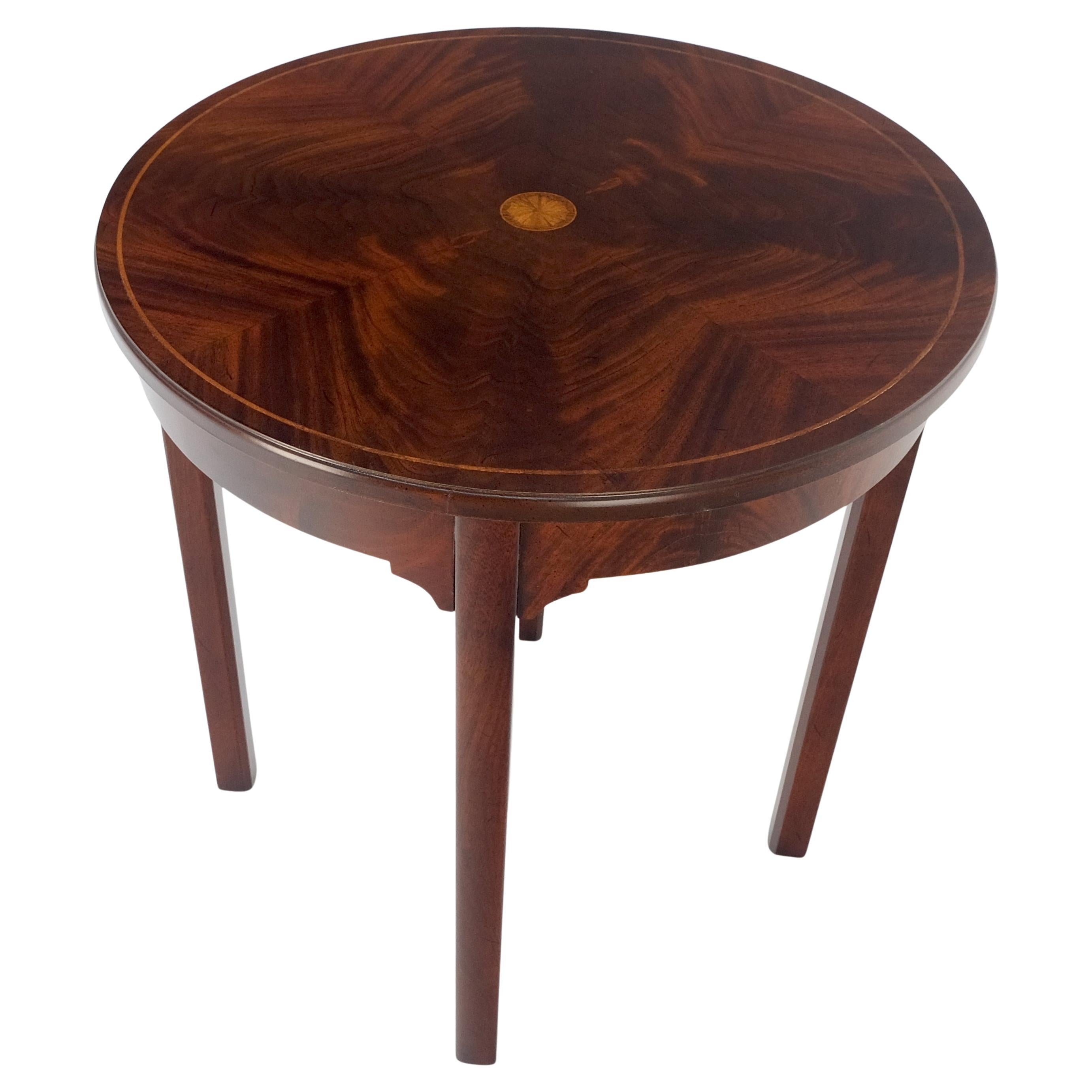 Inlaid Mahogany Bookmatched Veneer 26" Round Top Lamp Side Occasional Table MINT