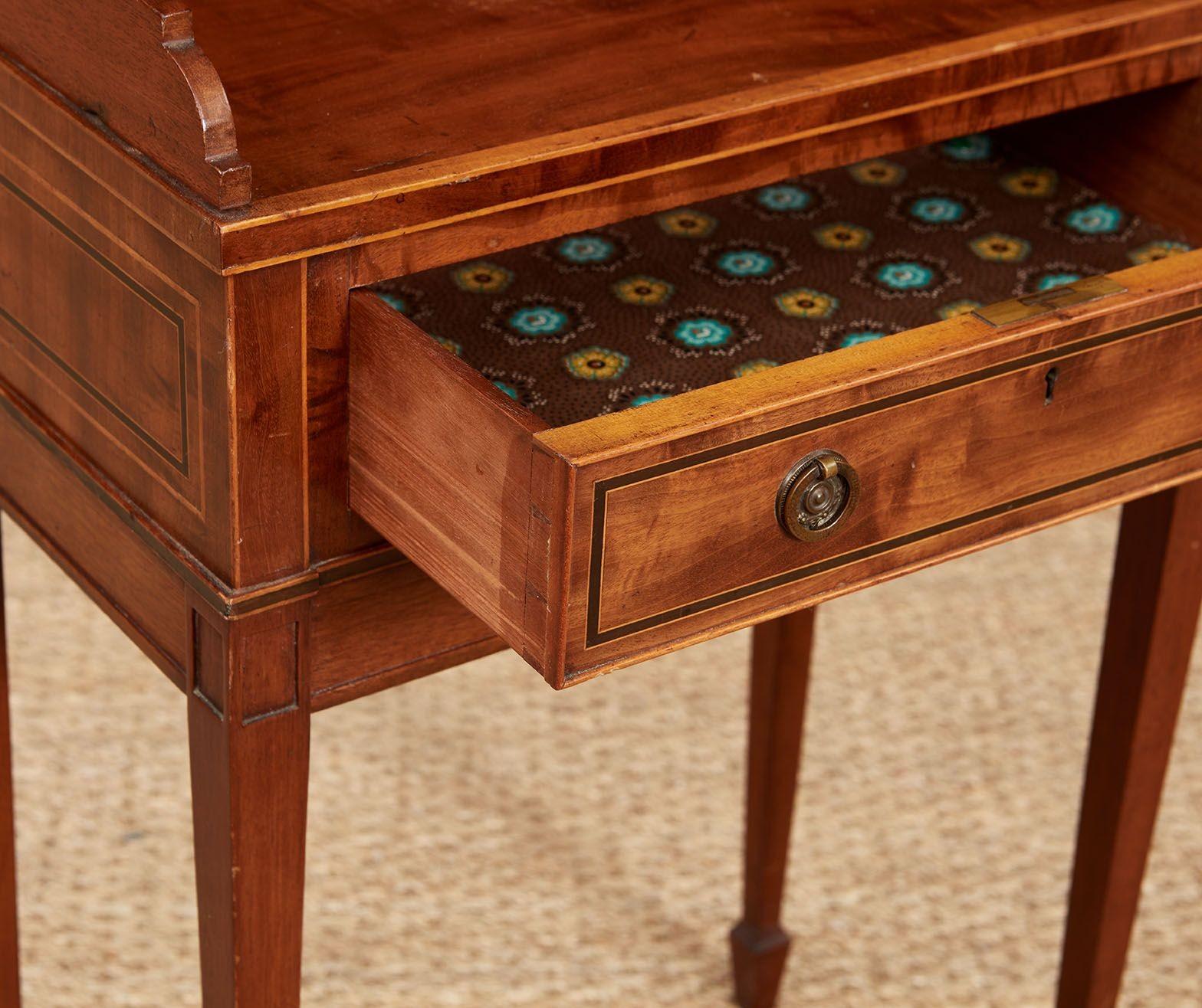Inlaid Mahogany Hall Table For Sale 4