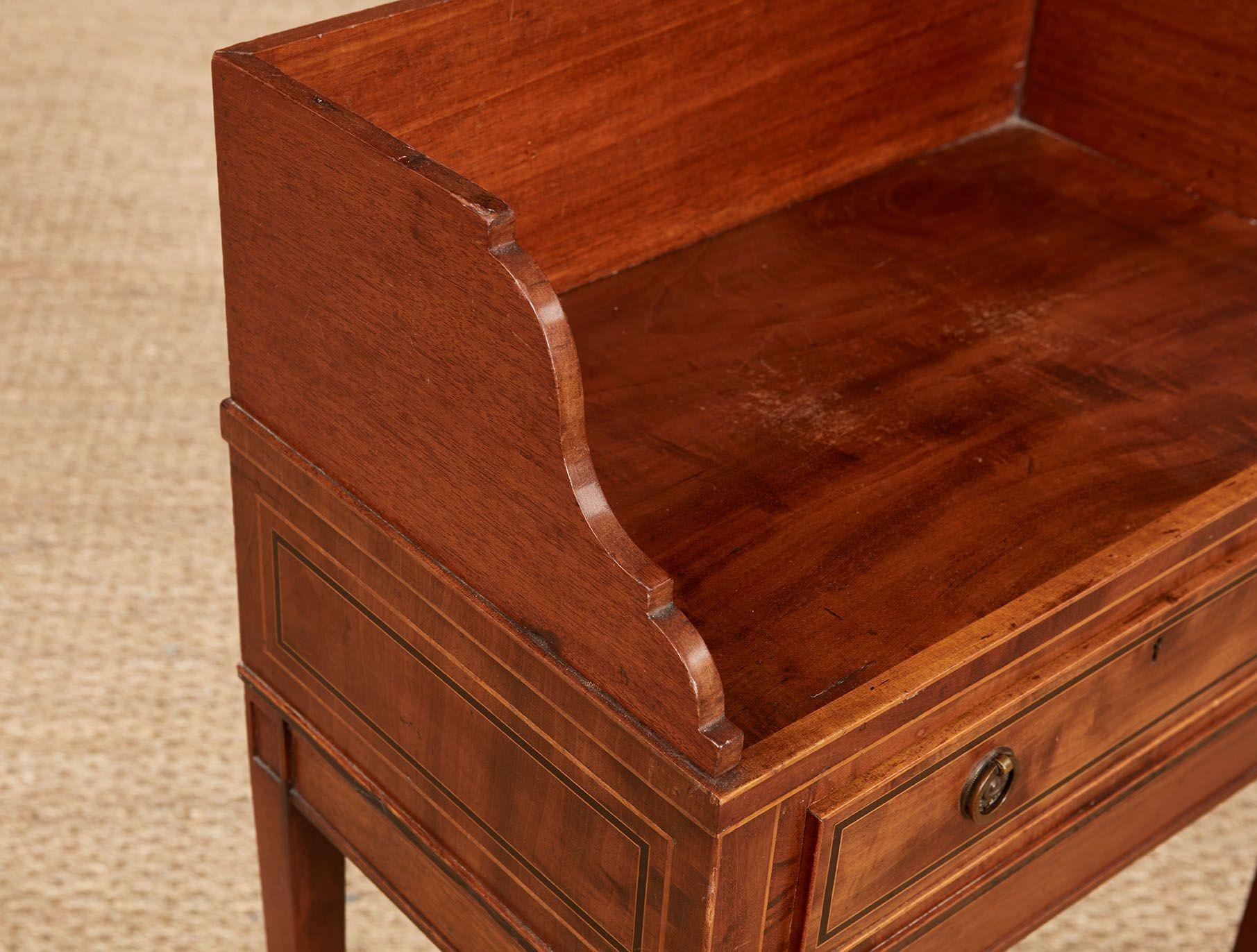 Inlaid Mahogany Hall Table For Sale 2