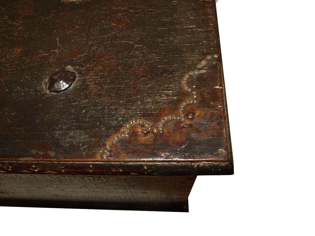 Inlaid Mid Eastern Small Trunk In Good Condition For Sale In Wilson, NC