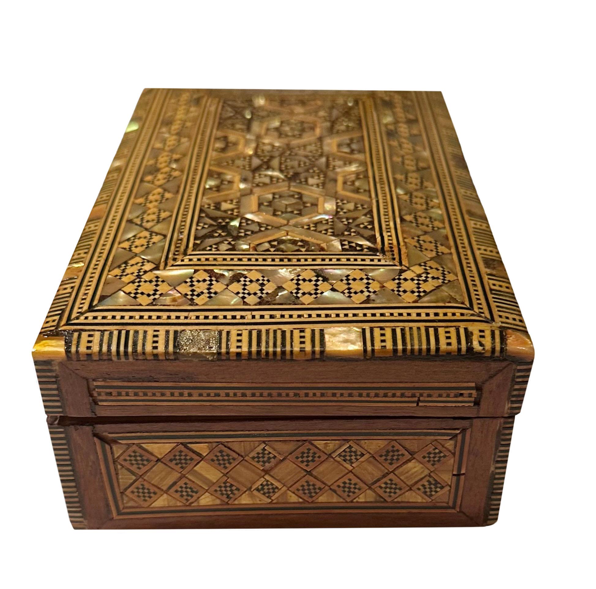 Inlaid Mother Of Pearl Indian Box For Sale 1