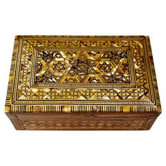 Inlaid Mother Of Pearl Indian Box