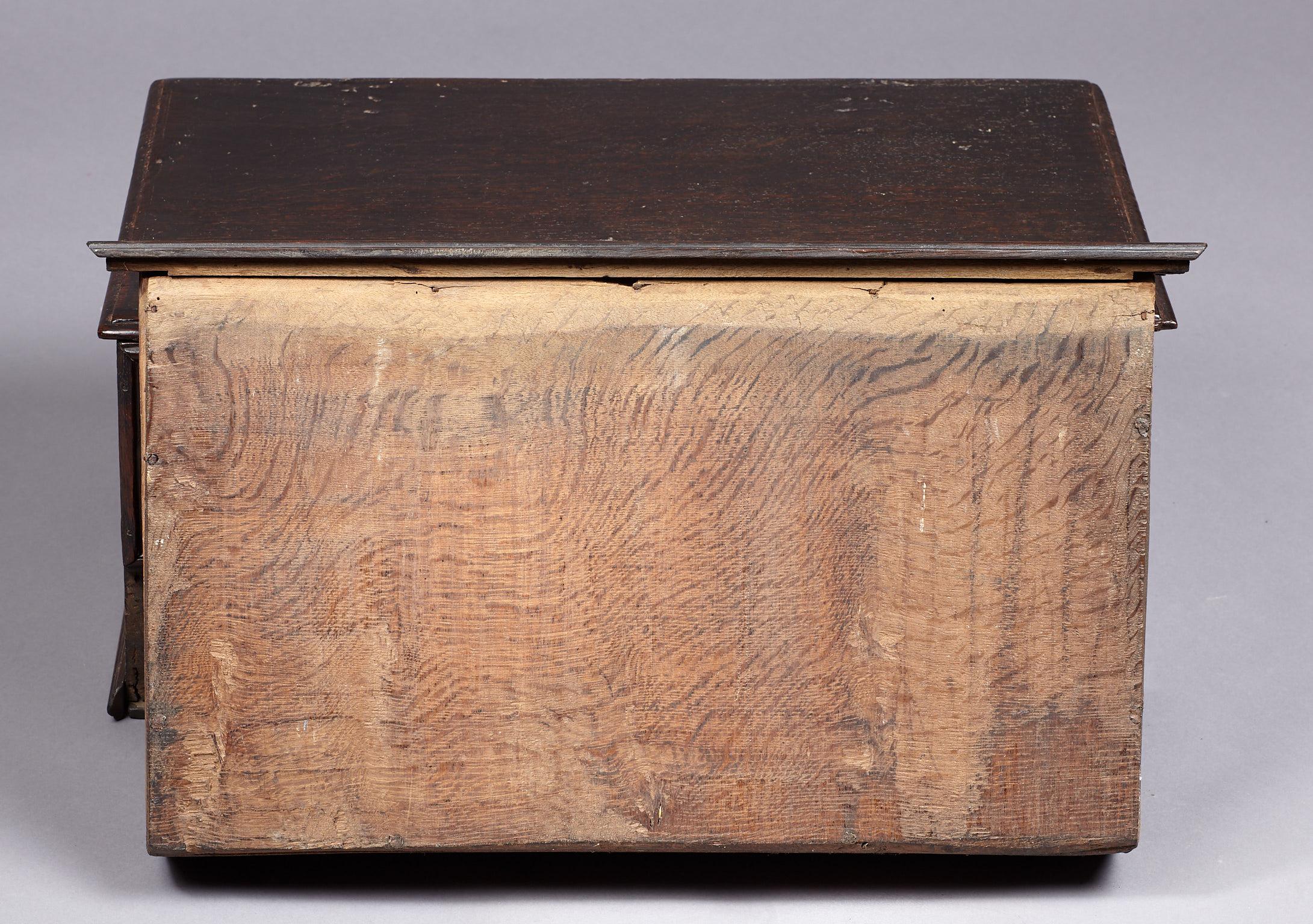 Inlaid Oak Desk Box, Charles II period, Yorkshire, circa 1660-1680 For Sale 5