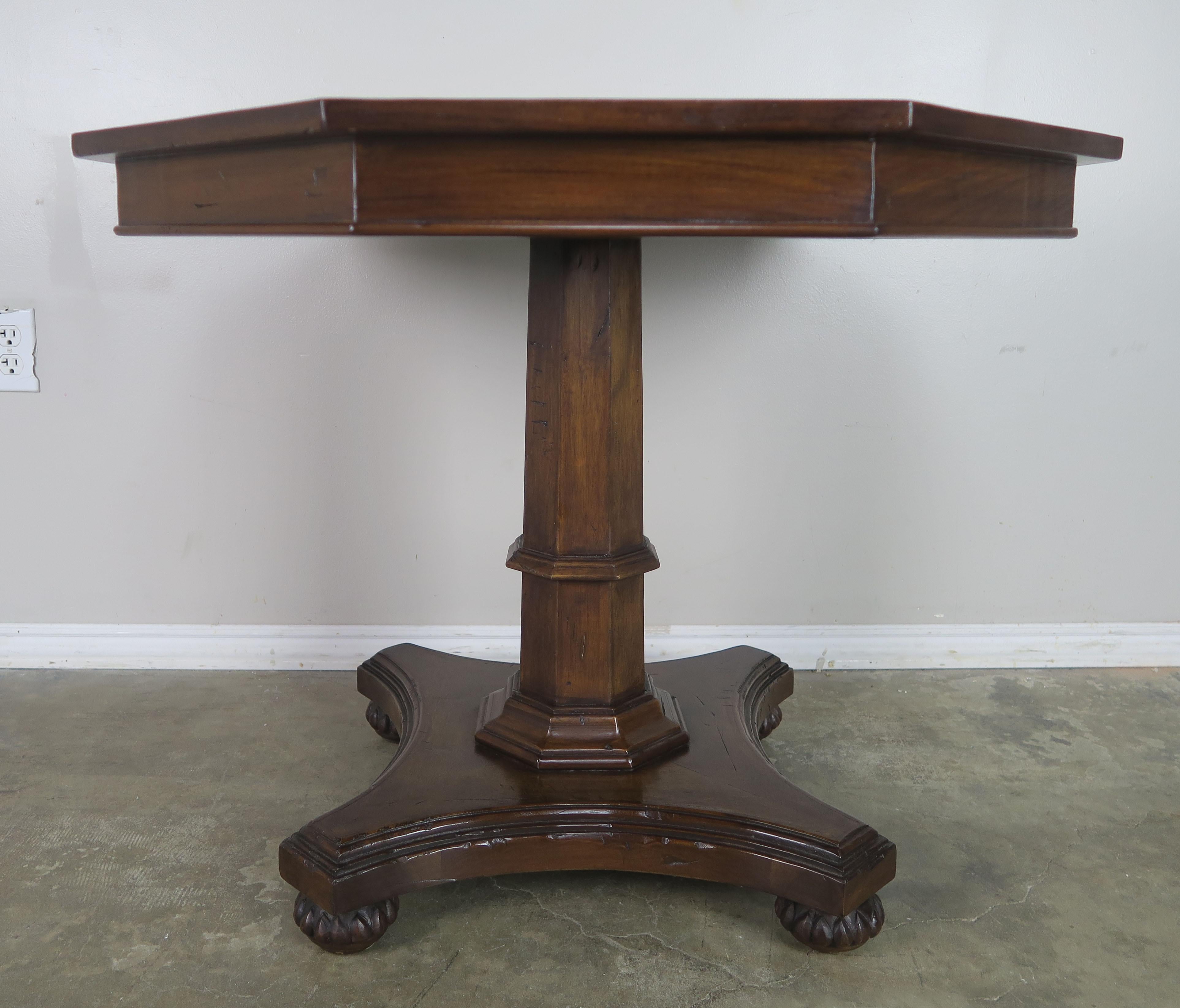 Inlaid Italian style 20th century pedestal table with starburst design.