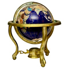 Globe terrestre de table en pierre précieuse Pietra Dura incrustée sur support en laiton