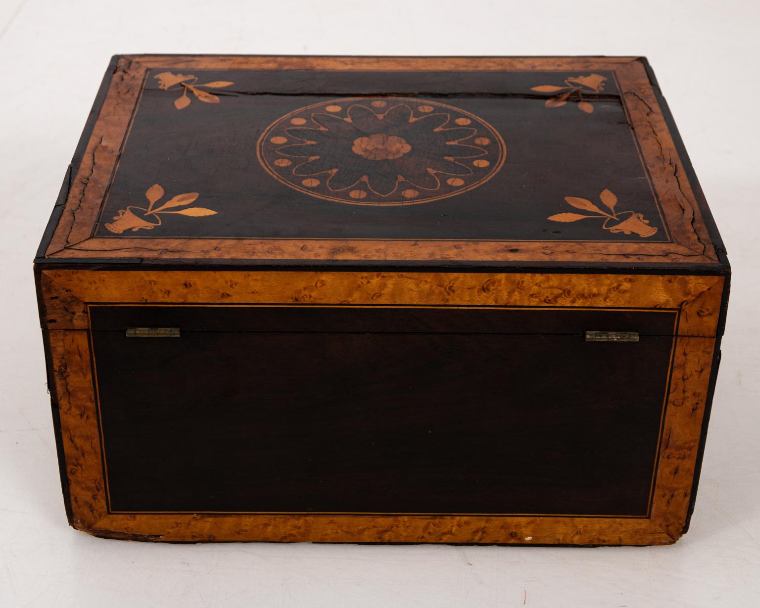 Inlaid Rosewood Jewelry Box In Good Condition In Stamford, CT