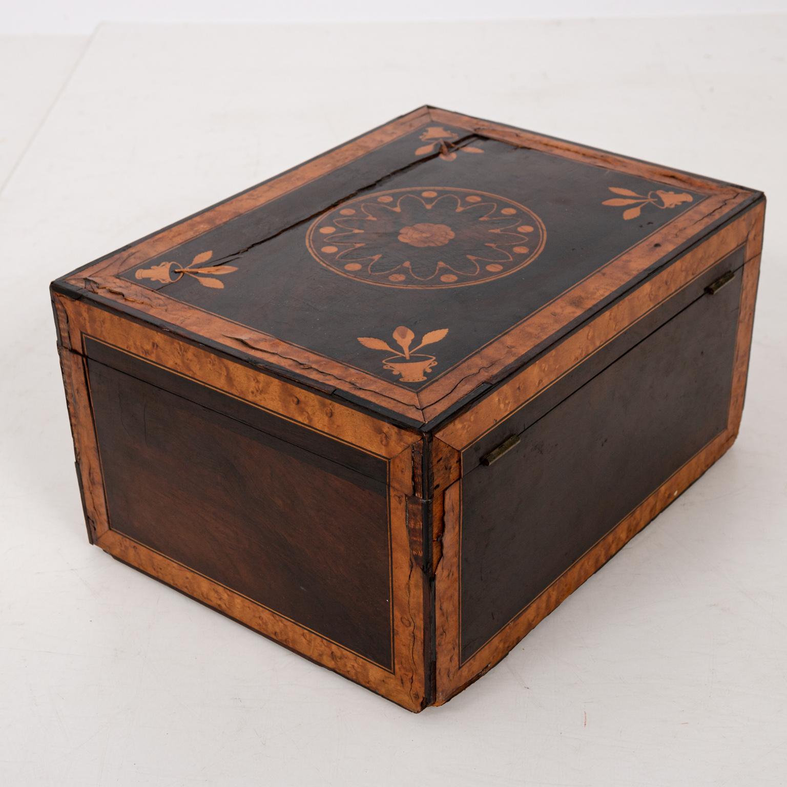 Mid-19th Century Inlaid Rosewood Jewelry Box