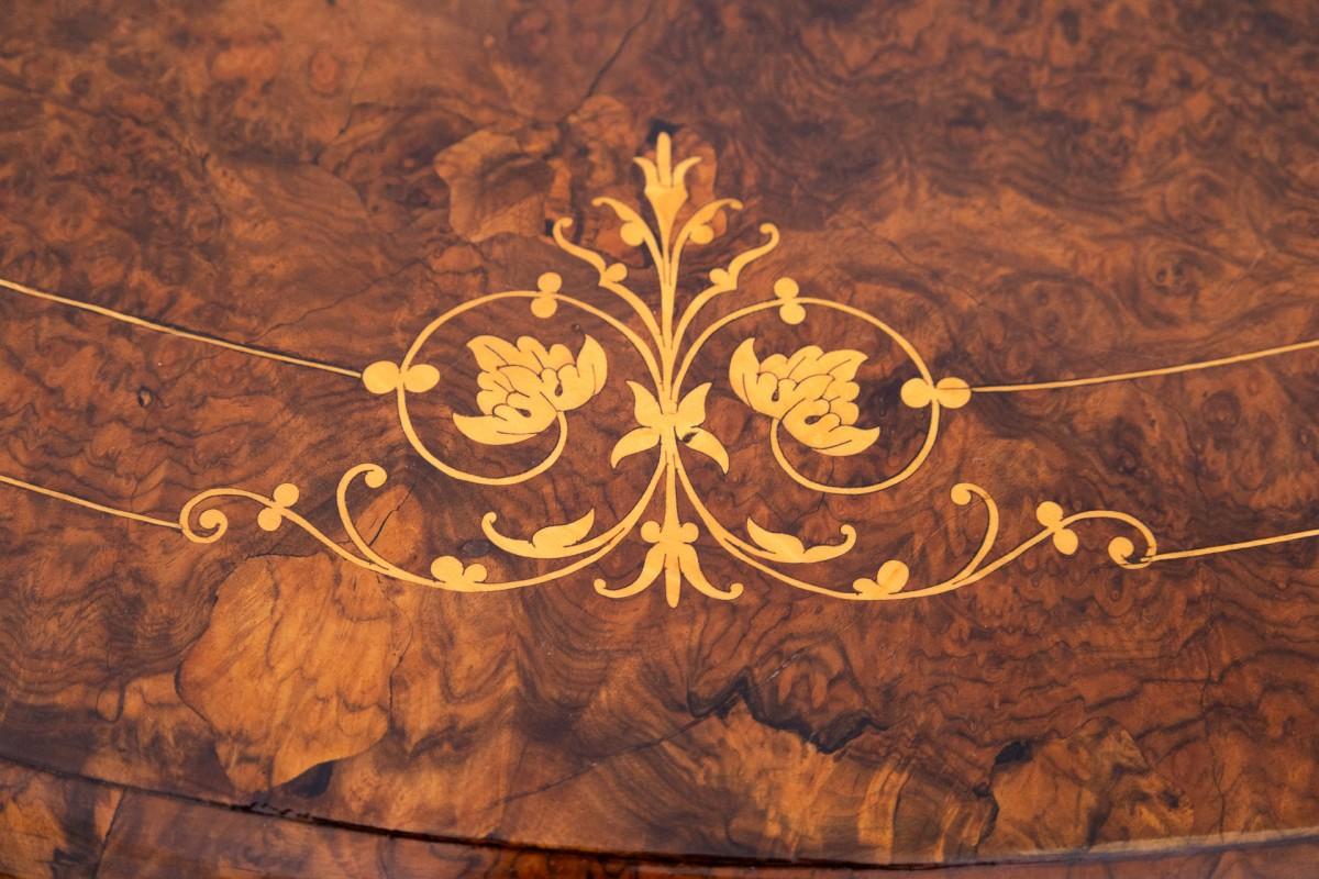 Inlaid table, Western Europe, late 19th century. In Good Condition For Sale In Chorzów, PL