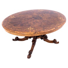 Tisch mit Intarsien, Westeuropa, spätes 19. Jahrhundert.