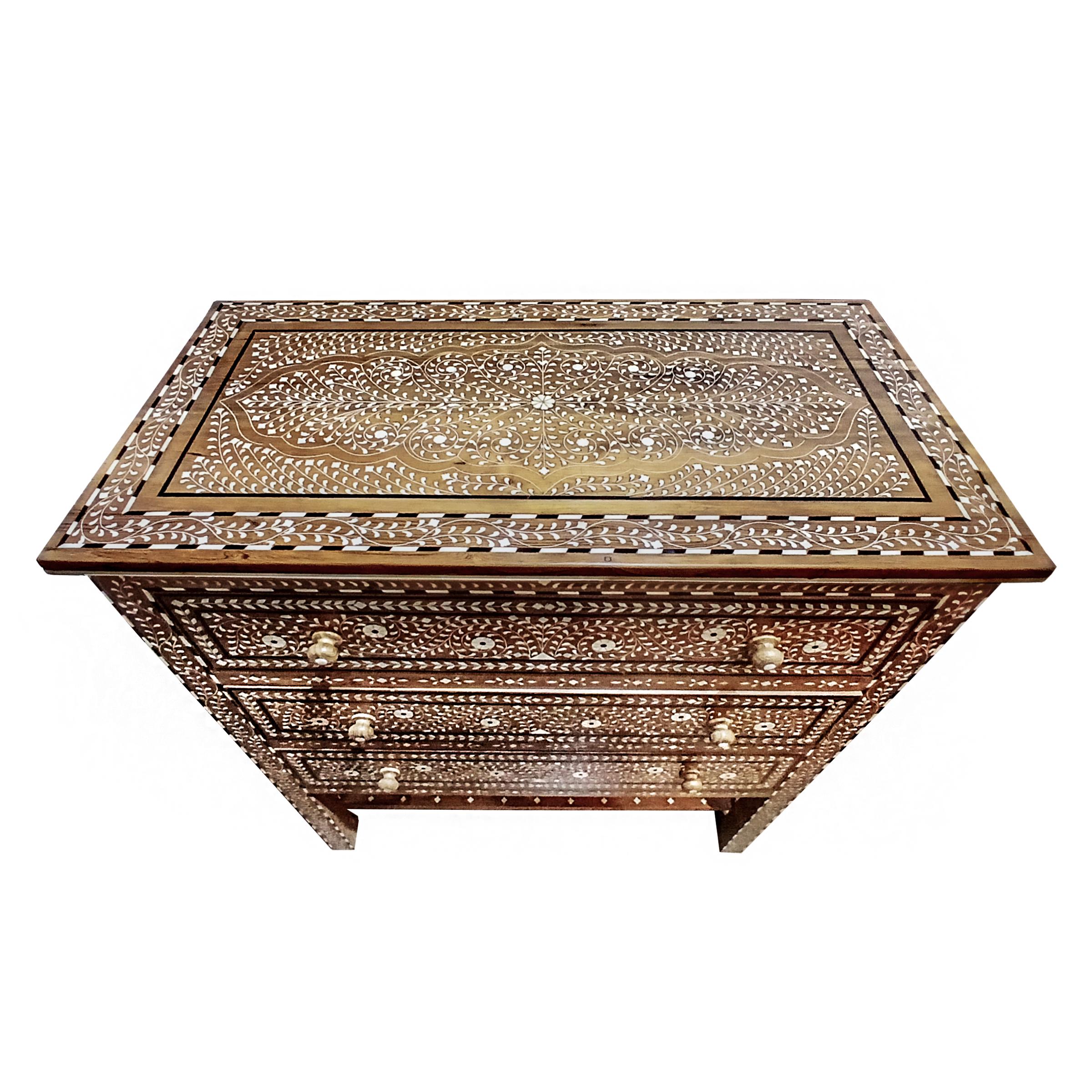 Cassettiera in teak intarsiato in vendita 2