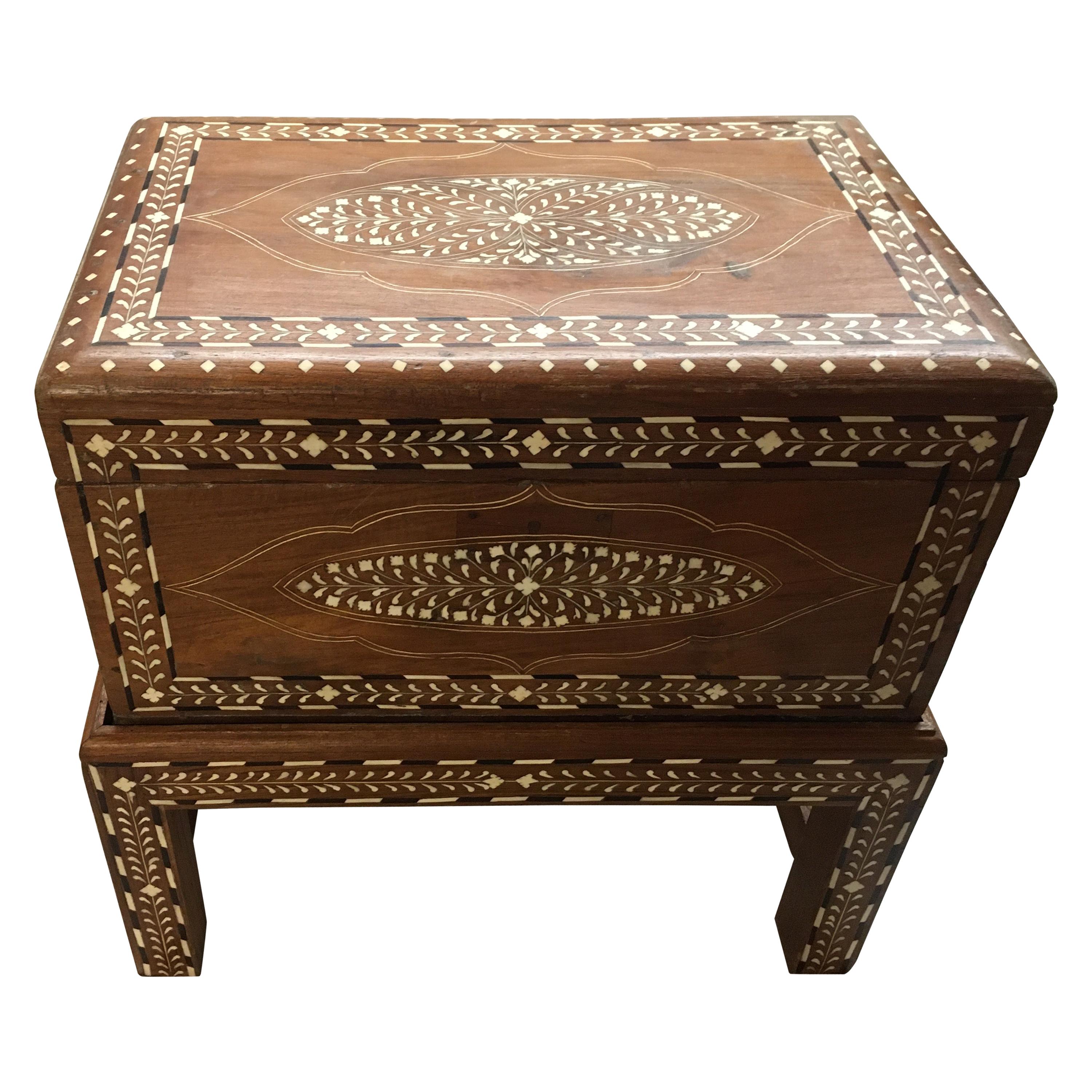 Regency Gun Case on Stand Fashioned into a Cigar Humidor at 1stdibs