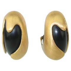 Vintage Inna Cytrine Brushed Gold Metal & Black Sculptural Clip On Earrings