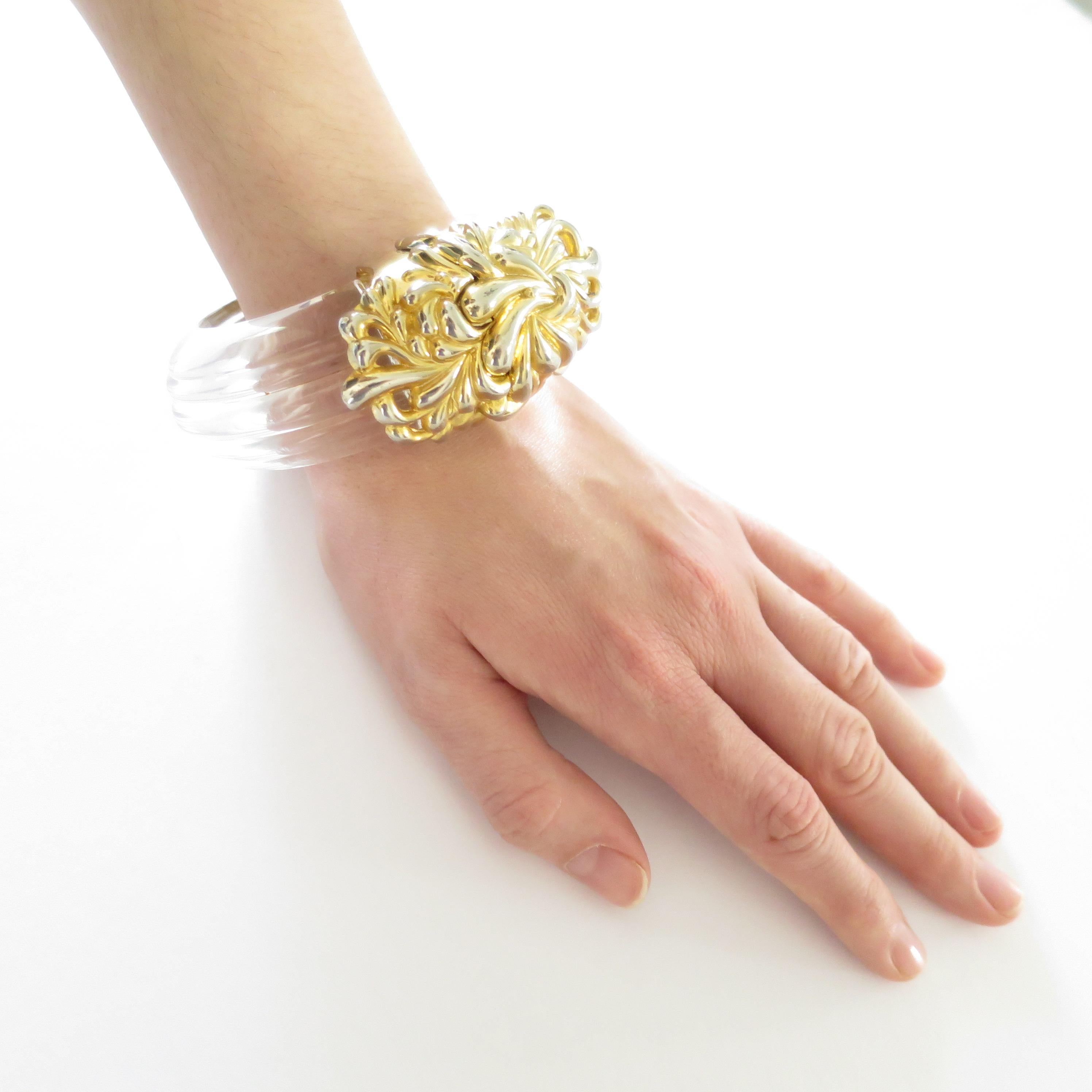 Inna Cytrine Paris Massive Runway Lucite Gilded Hinged Bangle Bracelet For Sale 10