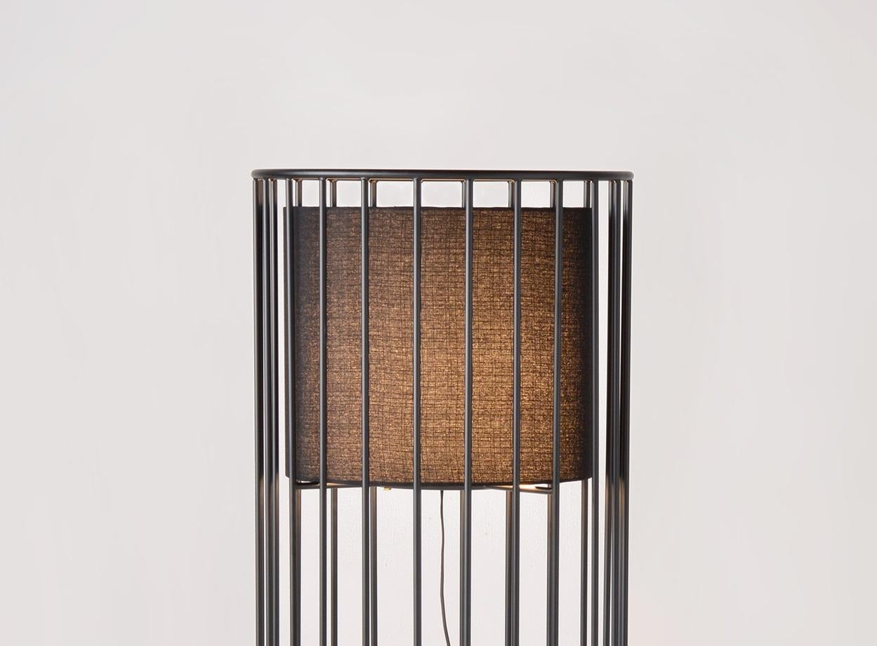 Lámpara de pie alta Inner Beauty de Phase Design Moderno en venta