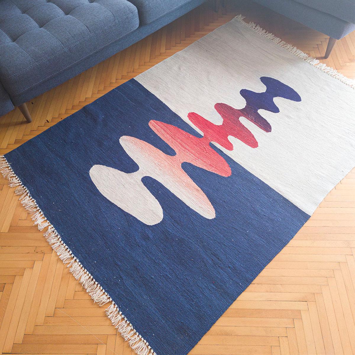 2.6' x 4' rugs