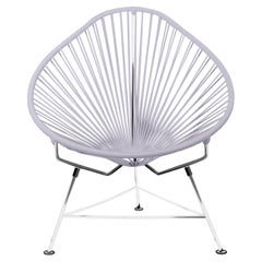 Innit Designs: Acapulco-Stuhl mit Klargewebe auf Chromrahmen
