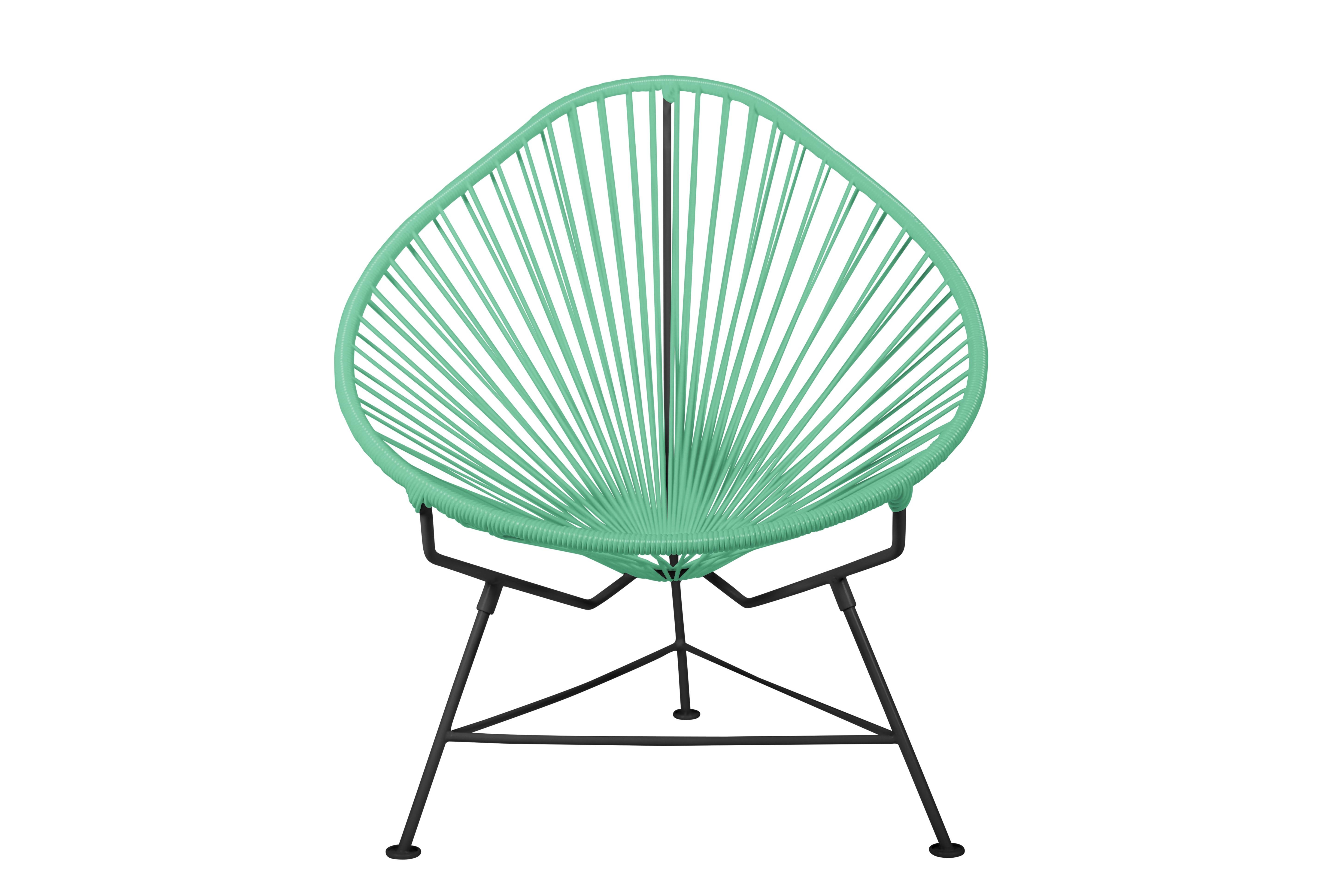 In 2009 Innit introduced the Acapulco Chair to design junkies around the world in 2009.  It has since become a renowned design classic and is featured in hot mags, incredible interiors, and lavish landscapes from Beverly Hills to Melbourne and