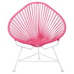 Innit Designs - Chaise Acapulco tissée rose sur cadre blanc