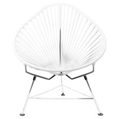 Innit Designs chaise Acapulco tissée en blanc sur cadre chromé