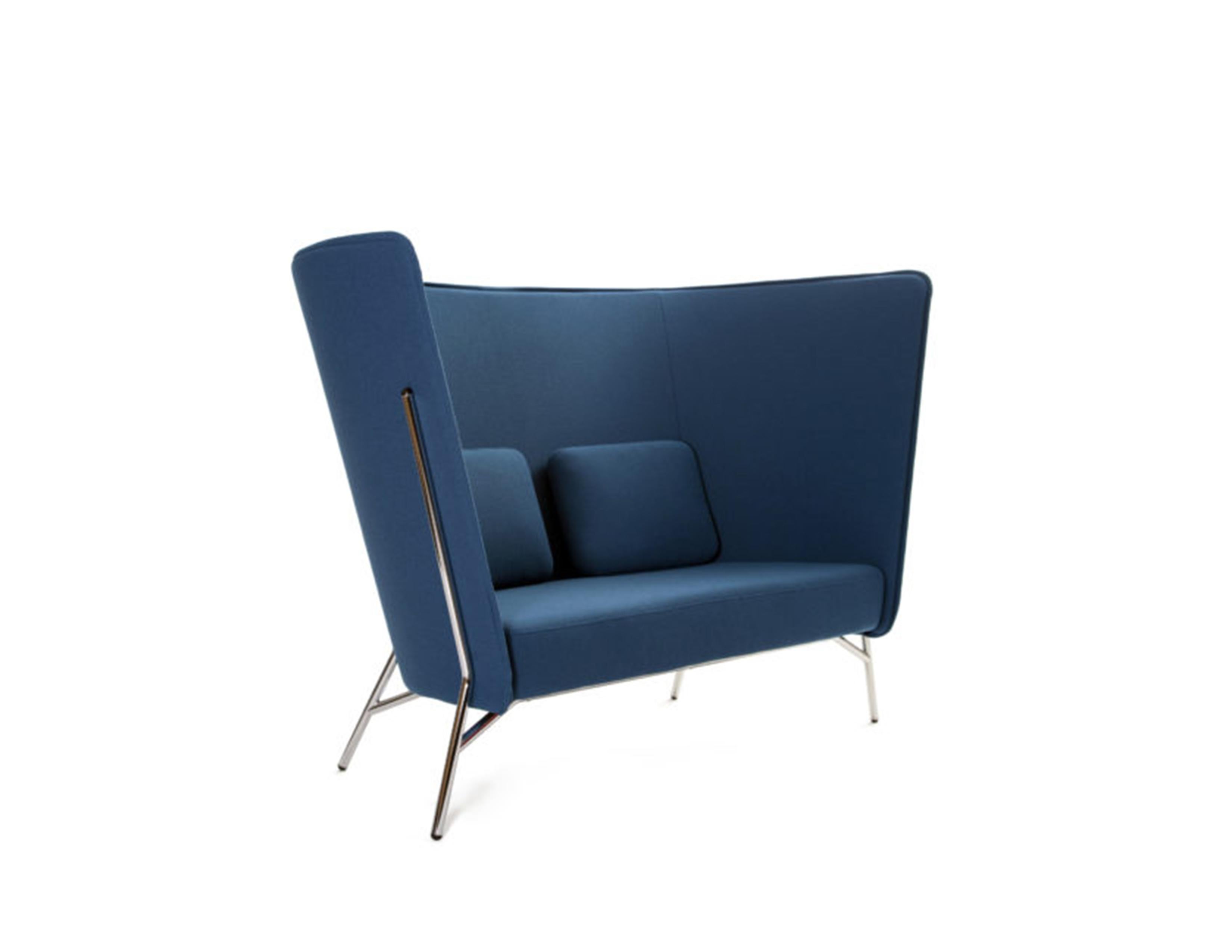 Chaise à haut dossier Inno Aura L conçue par Mikko Laakkonen Neuf - En vente à New York, NY