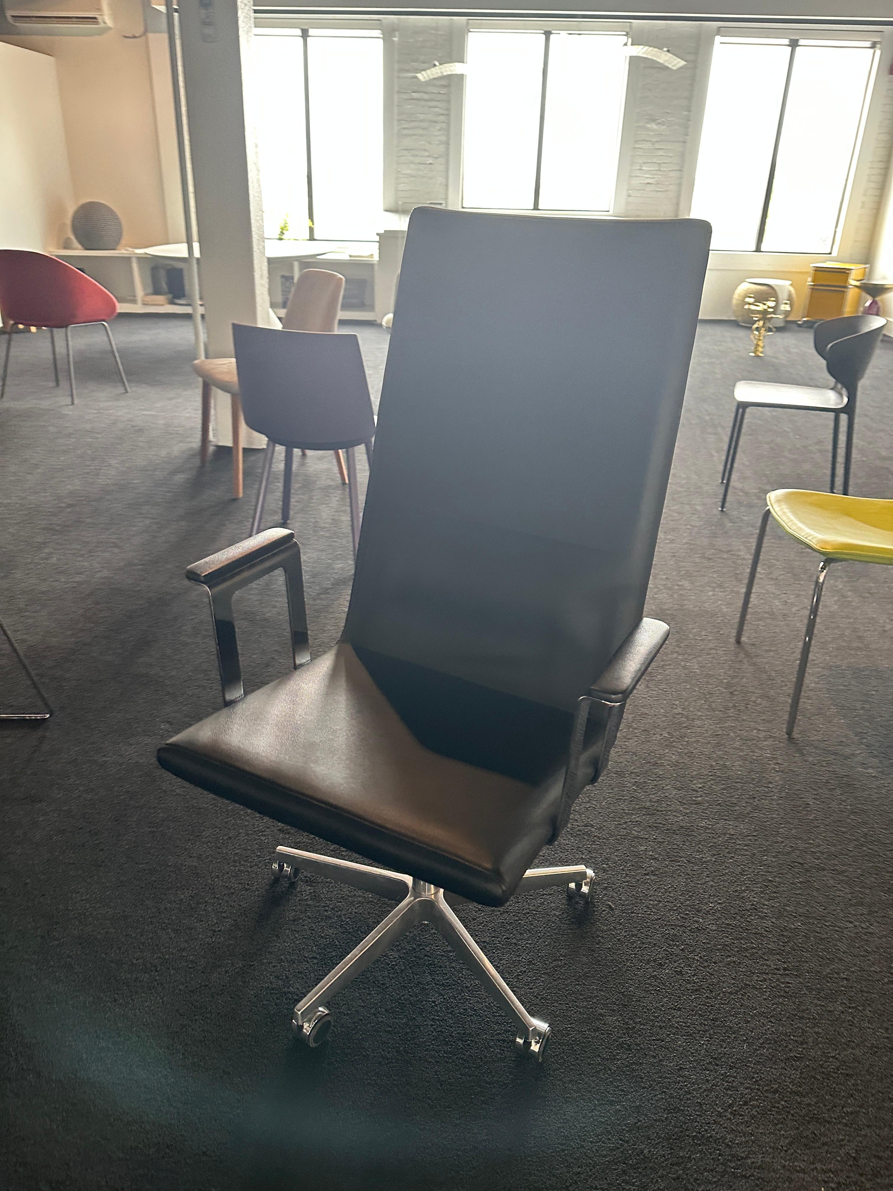Inno Basso XL Highback Leather Swivel Office chair by HARRI KORHONEN in STOCK 7