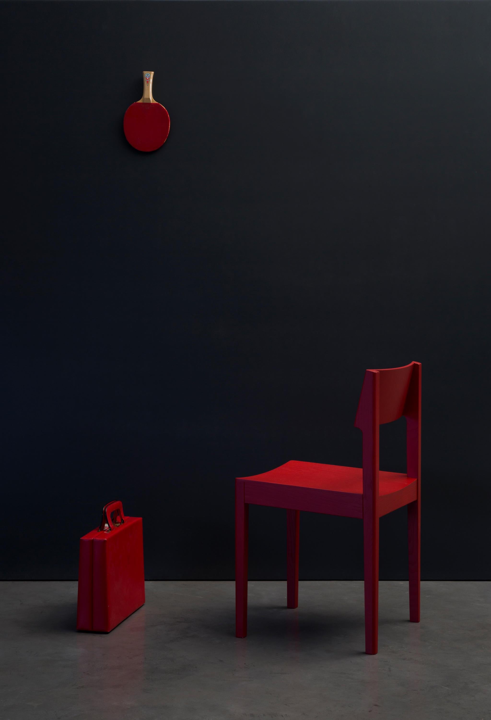 Chaise empilable en bois Inno Intro Conçue par Ari Kanerva Neuf - En vente à New York, NY