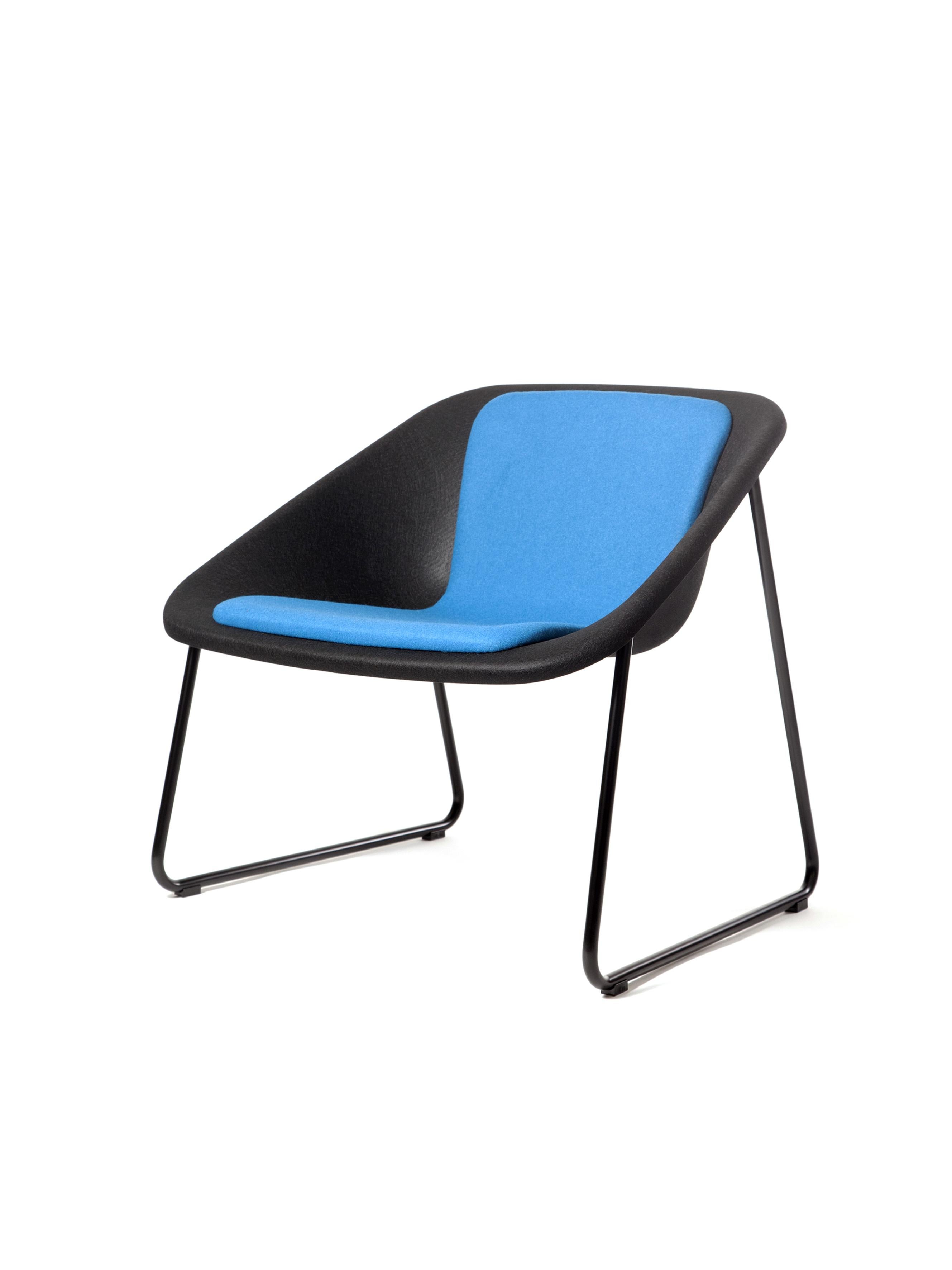 Chaise empilable Inno Kola personnalisable par Mikko Laakonen en vente 12