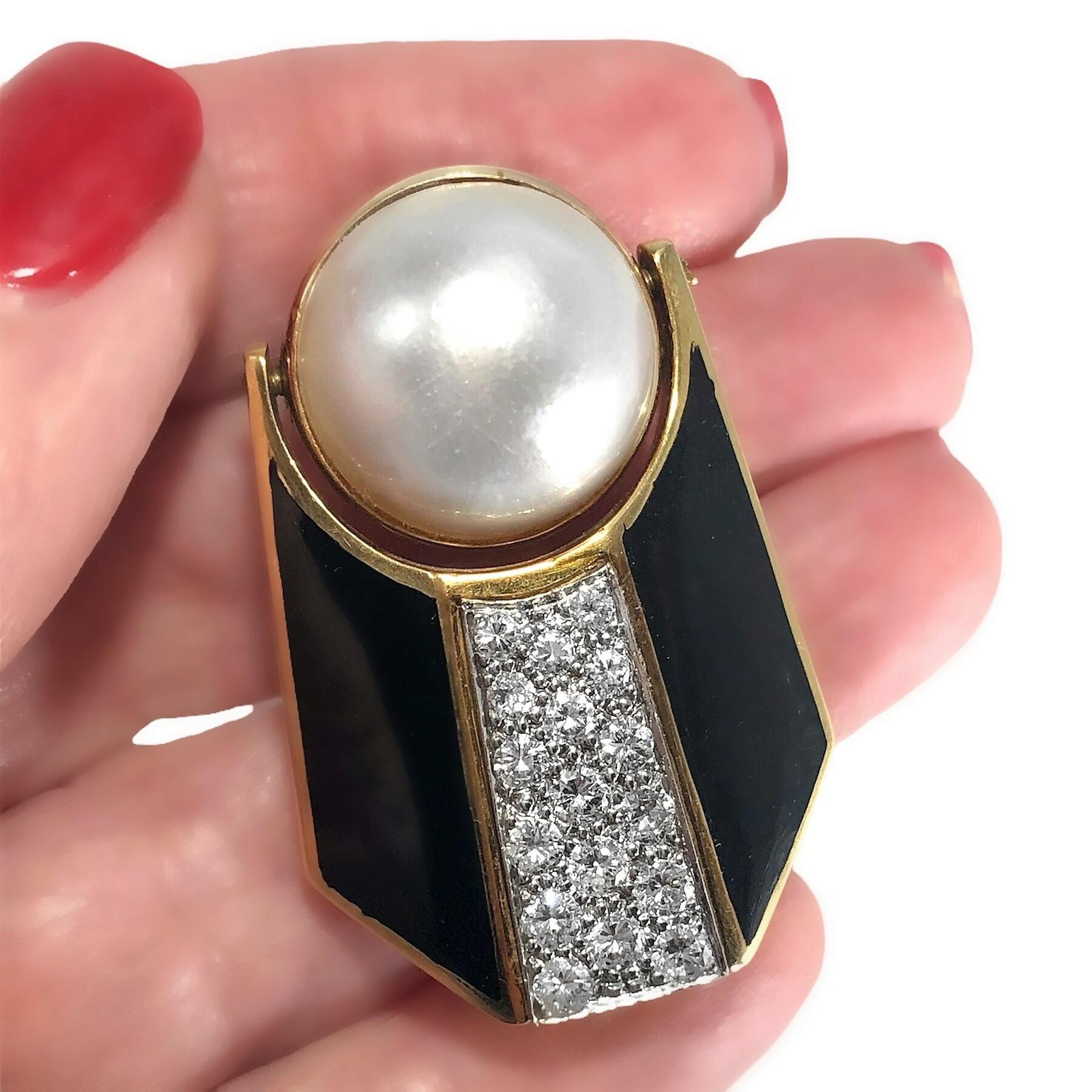 Pendentif innovant en or 18 carats, perles de mabé, diamants et émail noir Pour femmes en vente