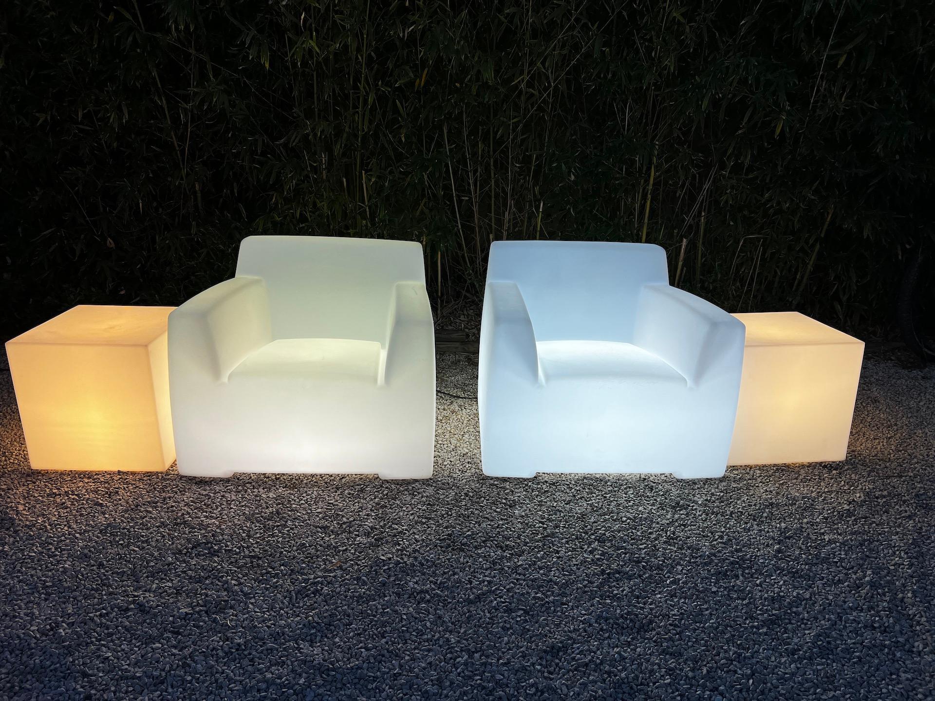 Inout Garden Set in White Opal Polyethylene and White by Paola Navone for Gervas 7