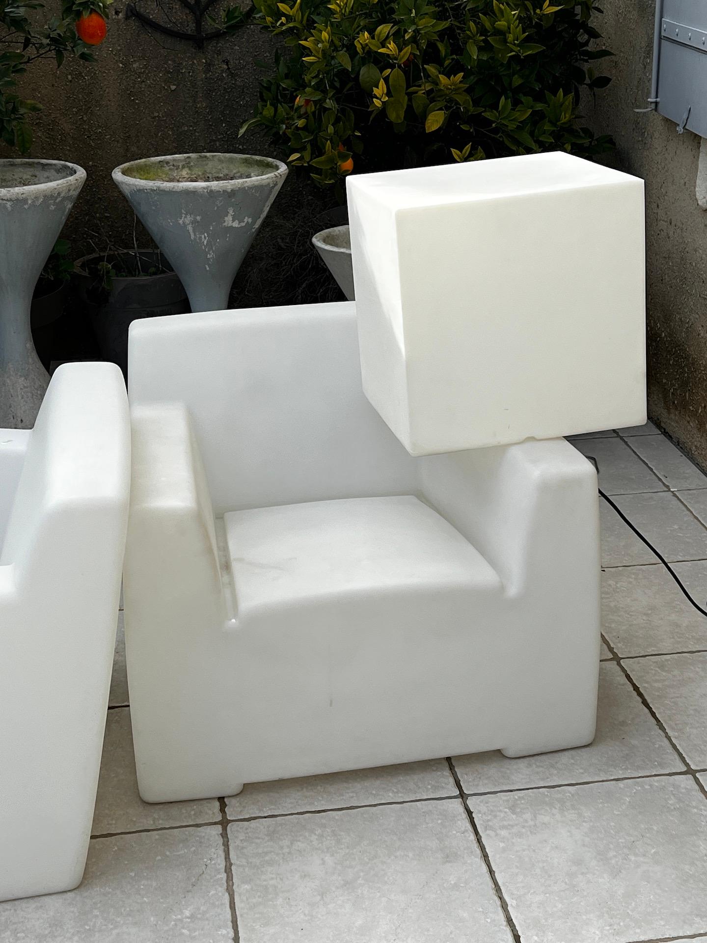 Inout Garden Set in White Opal Polyethylene and White by Paola Navone for Gervas 1