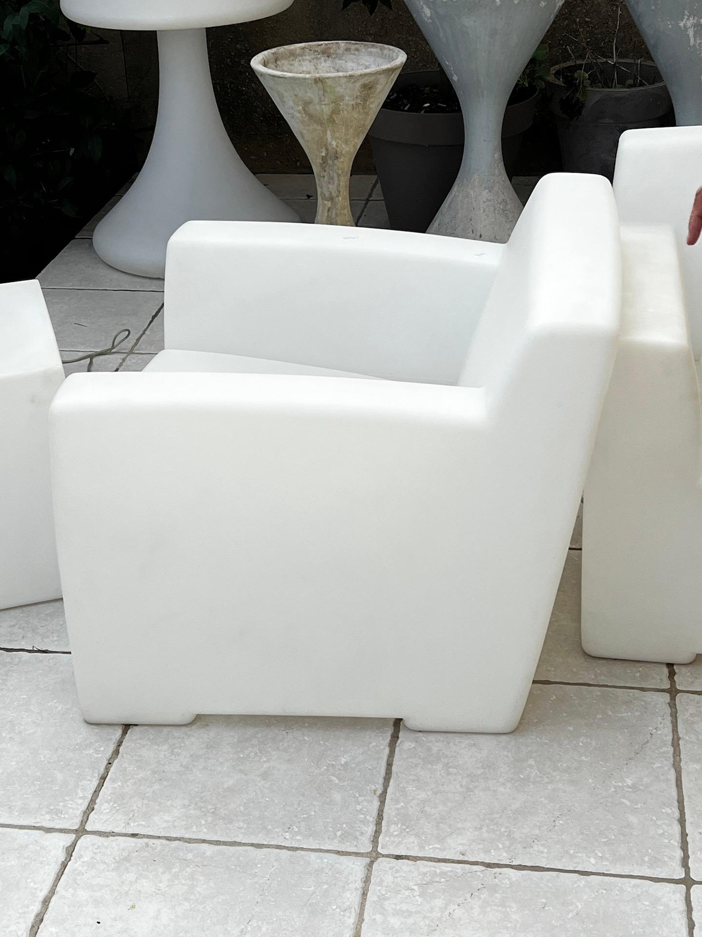 Inout-Garten-Set aus weißem Opalpolyethylene und Weiß von Paola Navone für Gervas 2